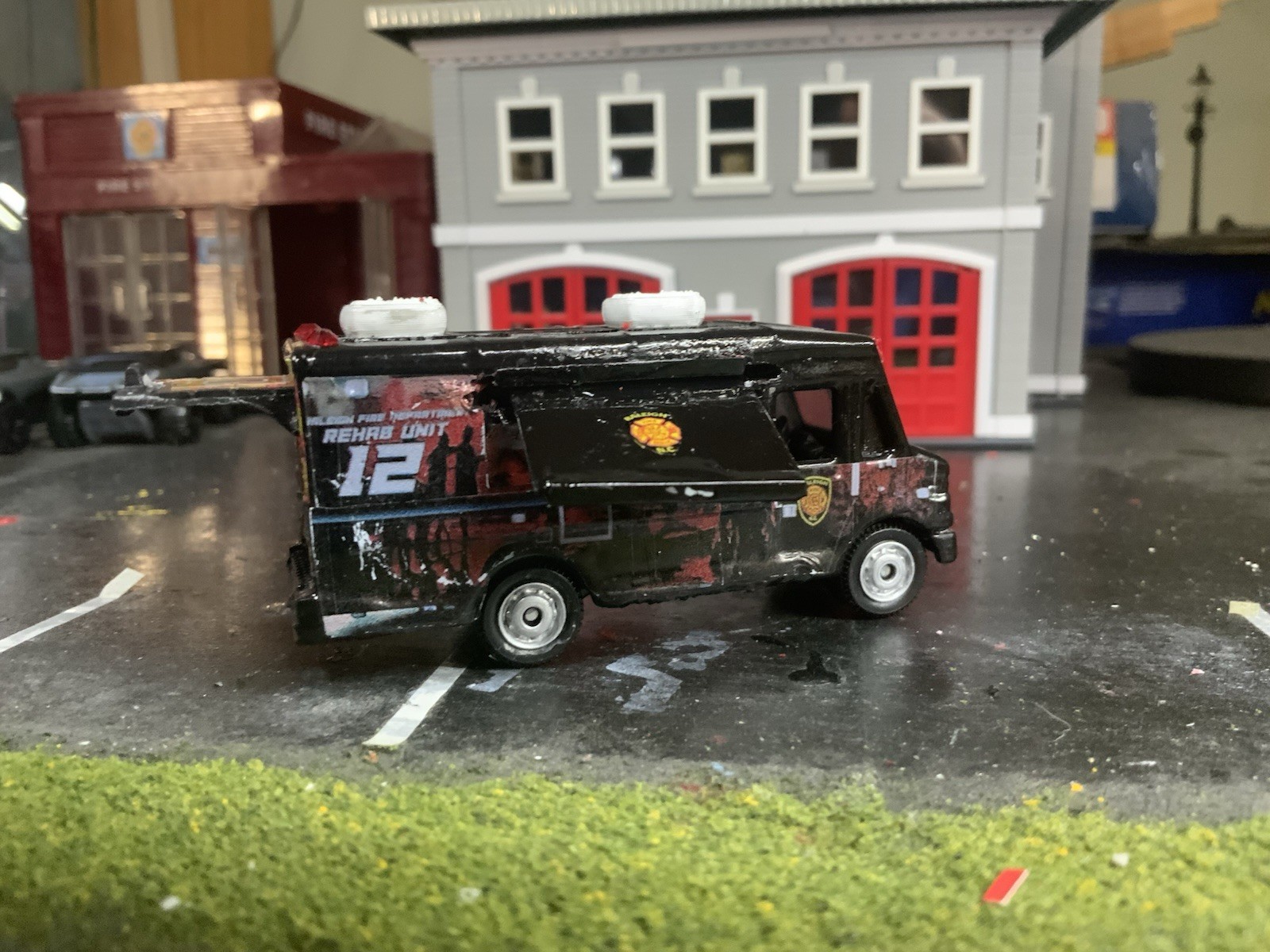 Matchbox Kitbashed Raleigh Fire Dept Rehab 12 With Retractable Canopy