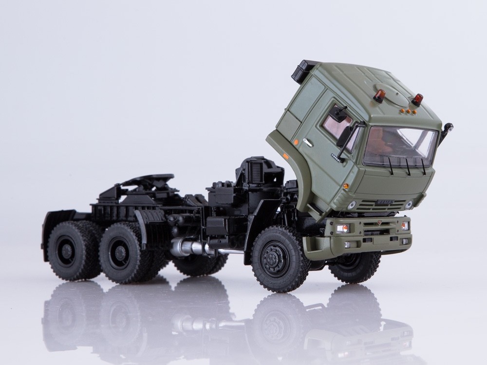 1:43 StartScaleModels Russia 6X6 Kamaz 65225 all wheel drive Tractor w/ Trailer