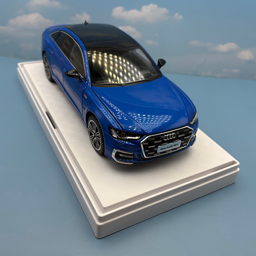 2018-2025 Audi A6 L Sedan – 1:24 Diecast Model – Officially Licensed – Blue