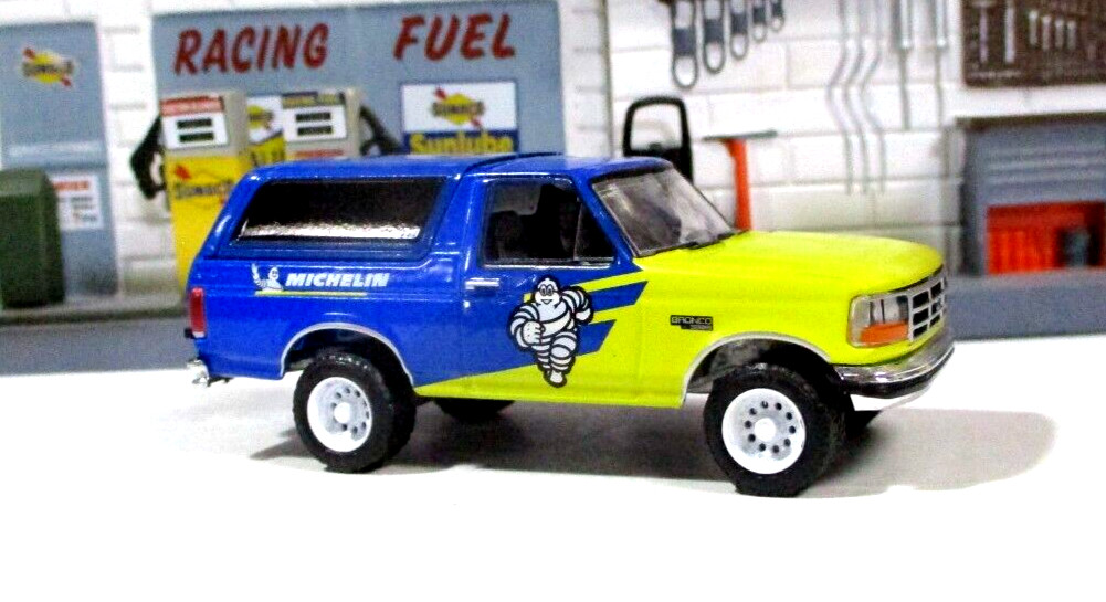 Greenlight 1996 Ford Bronco XL Michelin Tires Removable Top New/Loose Metal
