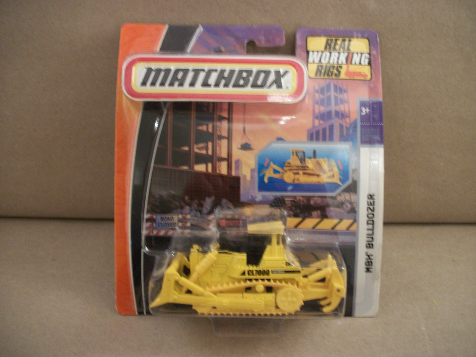 2009 Mattel Matchbox Real Working Rigs, MBX Bulldozer, N5315, Yellow Diecast