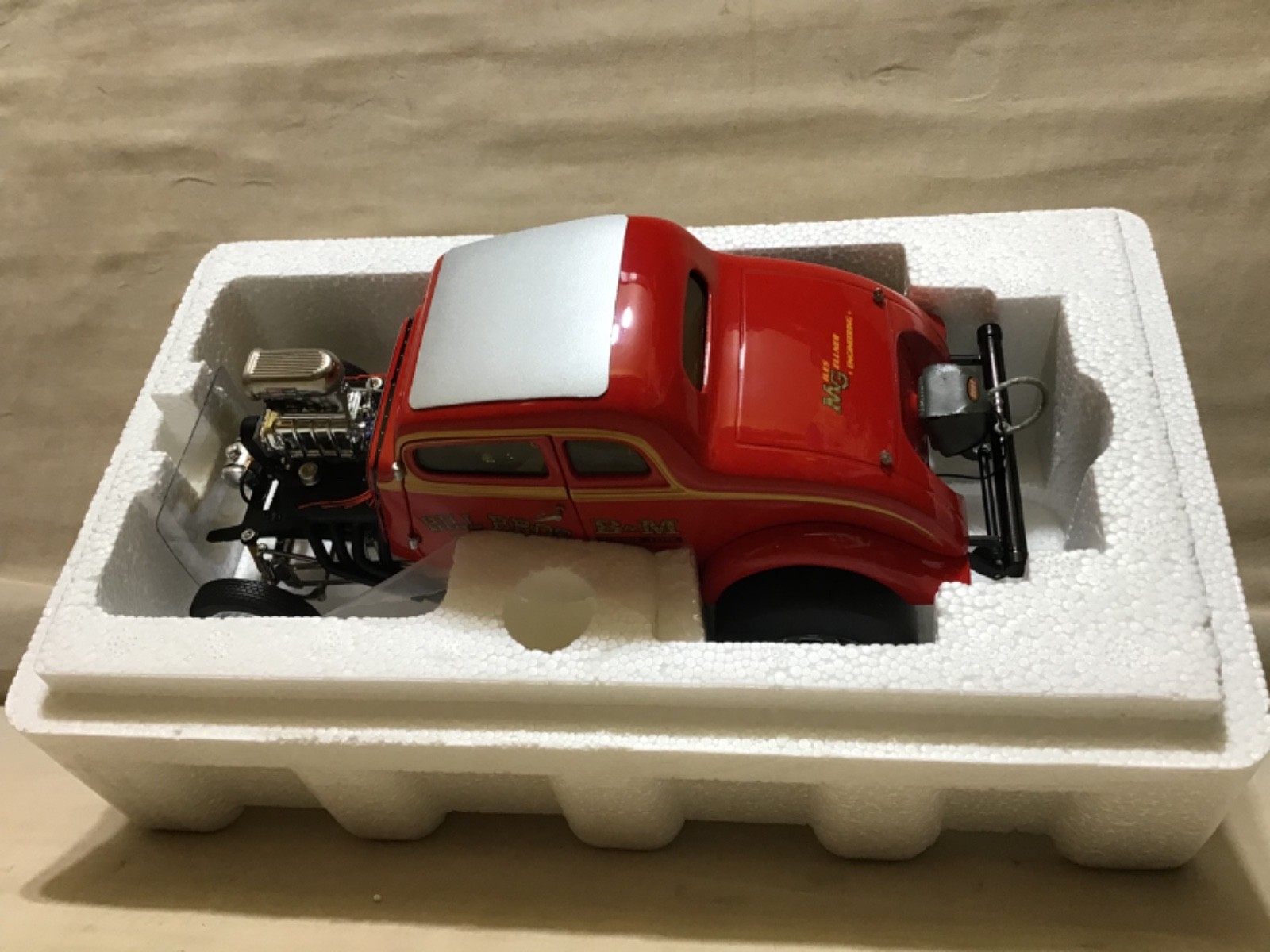 HILL BROTHERS RED BARRON 1933 WILLYS GASSER 1/18 PRECISION MINIATURES NHRA PRM09
