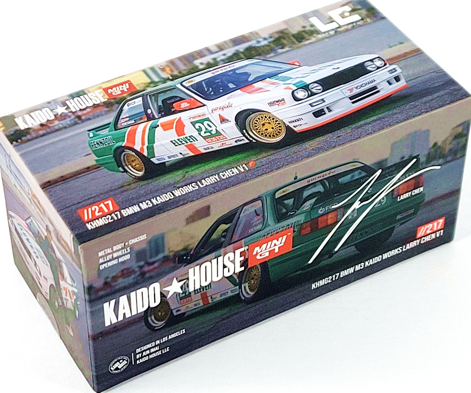 Kaido House x Mini GT BMW M3 E30 Larry Chen V1 7-Eleven KHMG217 🟥🟩⬜ CHASE 🏆