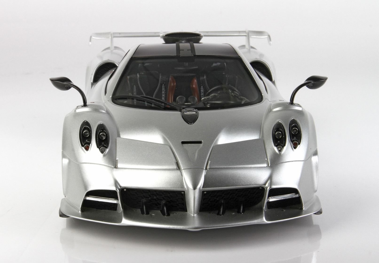Pagani Imola Matt Silver with Display Case in 1:18 scale by BBR