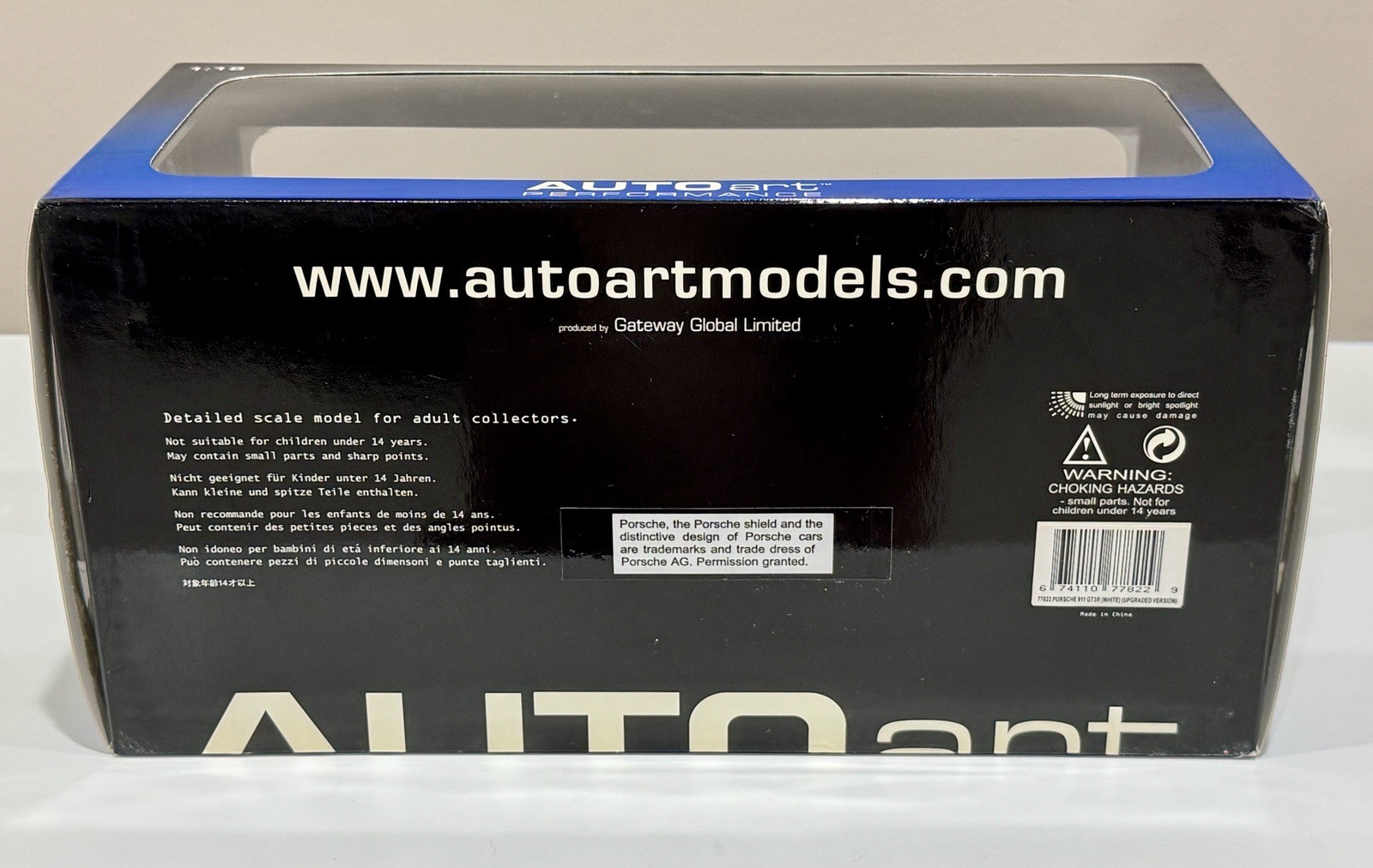 1/18 Scale AutoArt – Porsche 911 GT3 R 996 White No Decals Diecast with Box