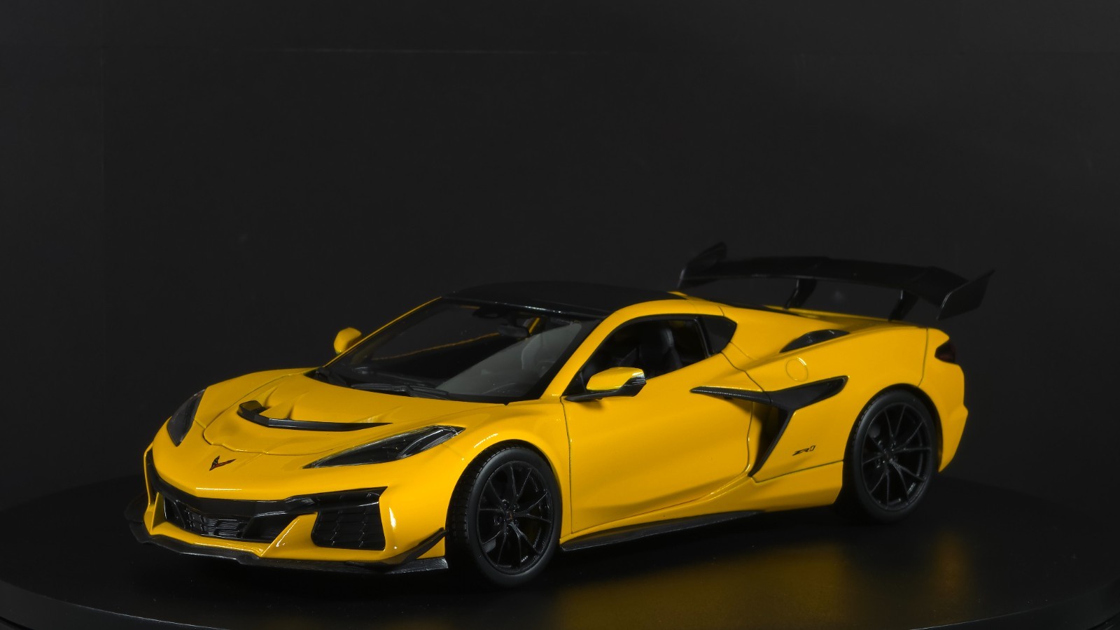 Corvette ZR1 Coupe 1:18 Maisto Exclusive Style Special Edition