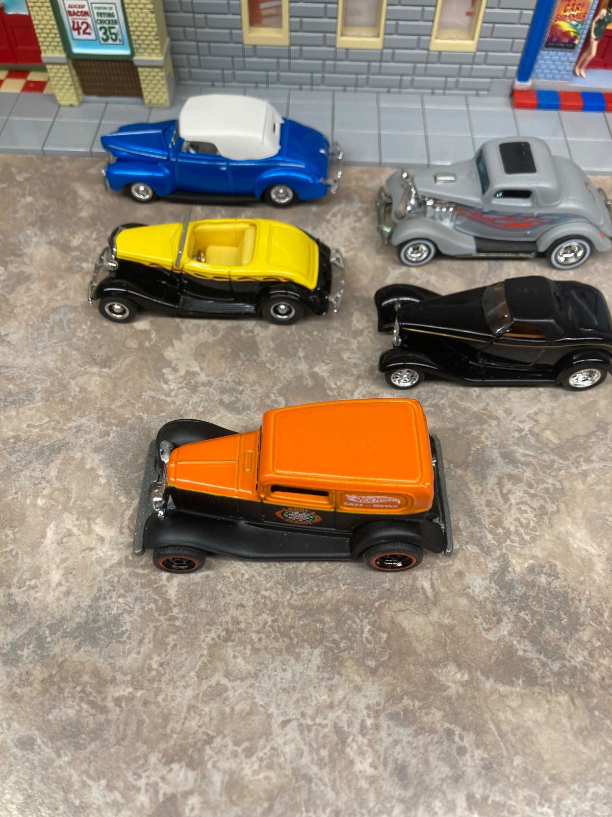5 Hotwheels Real Riders Ford Street Rods