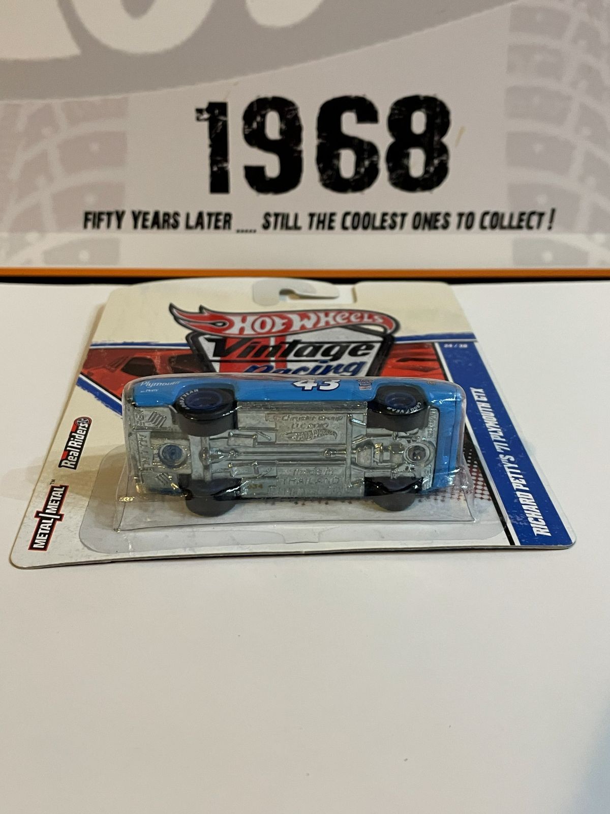 Hot Wheels Vintage Racing Richard Petty’s ’71 Plymouth GTX 24/30