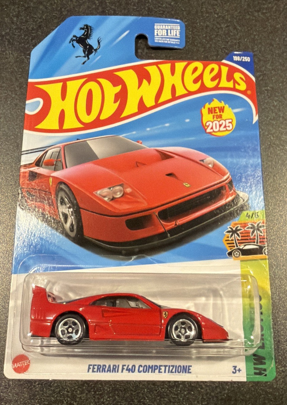 2025 New Hot Wheels Ferrari F40 Competizione Red 198/250 Exotics 4/5