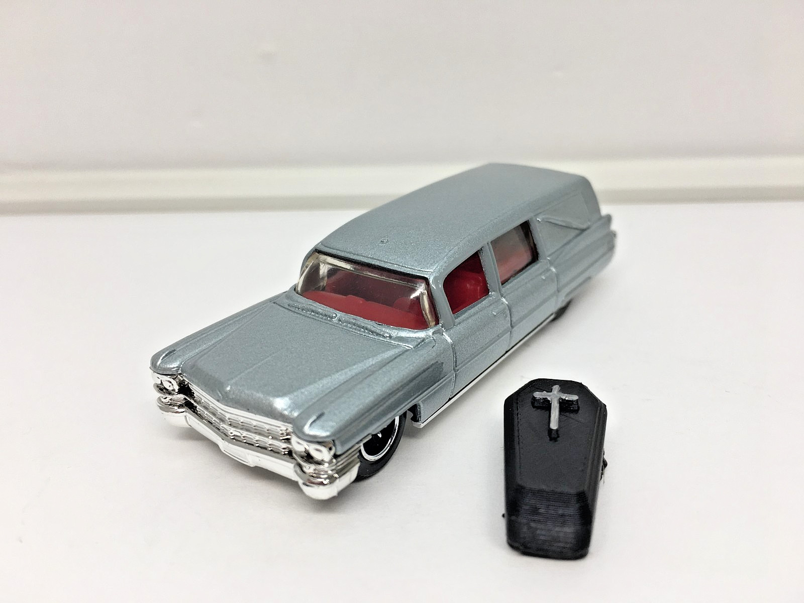 MATCHBOX Silver Metallic ’63 Cadillac Hearse, Coffin, Diorama, Man Cave,She Shed