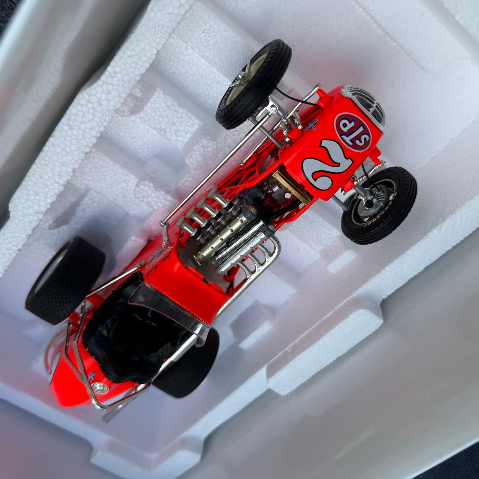 GMP #2 MARIO ANDRETTI STP OIL TREATMENT SPL OFFENHAUSER DIRT CHAMP 1:18 #7624 SR