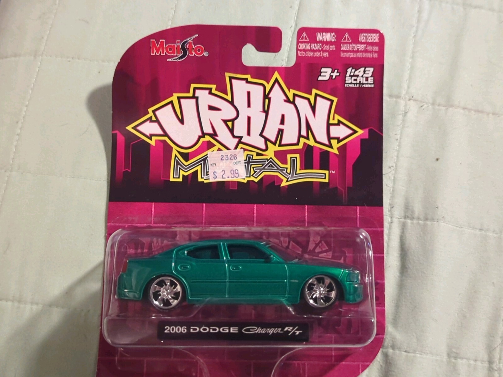 Urban Metal-Set Of 2 Chrysler 2005 300C Hemi & 2006 Dodge Charger R/T-Maisto New