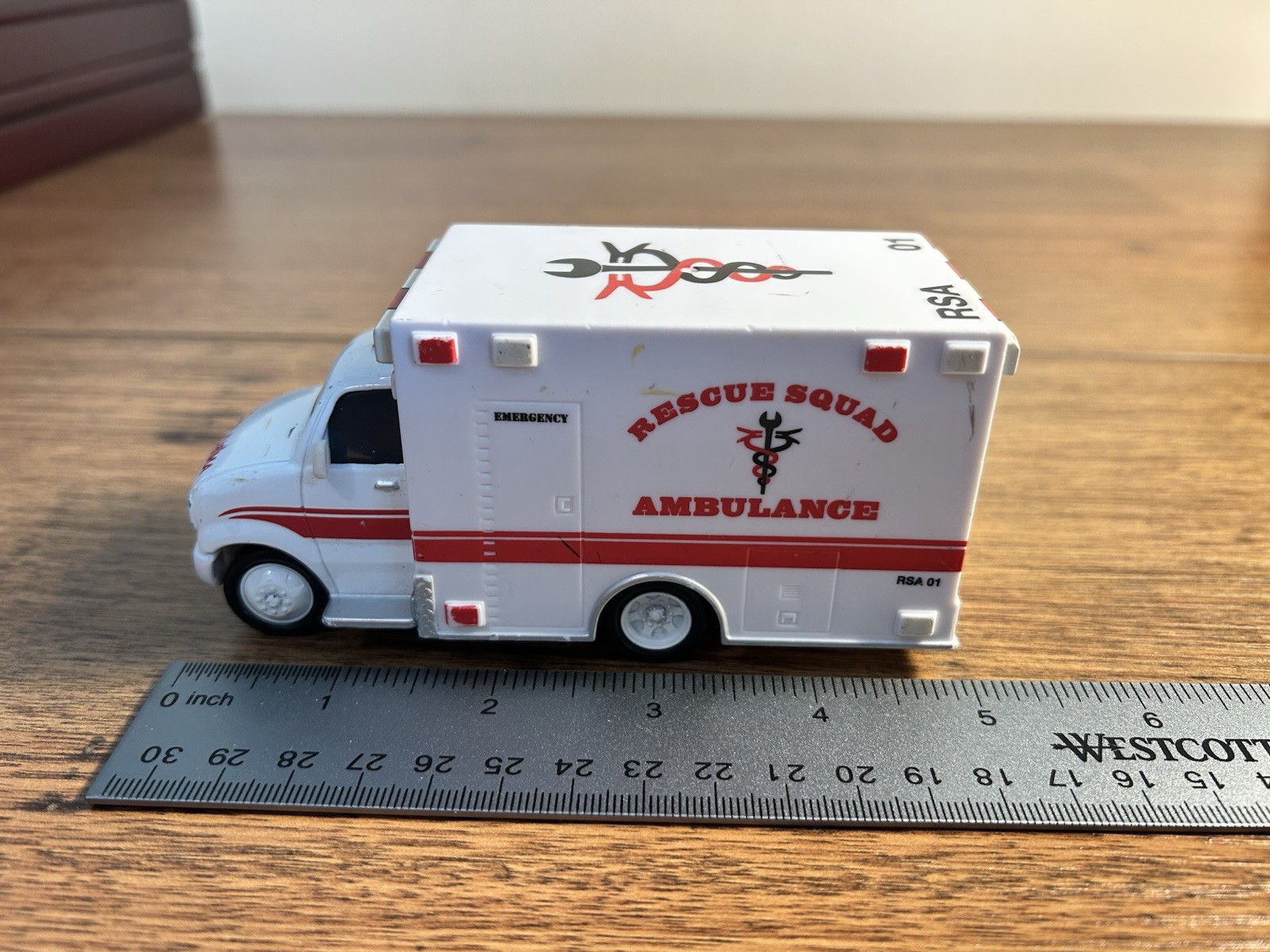 Disney Pixar Cars Movie Ambulance