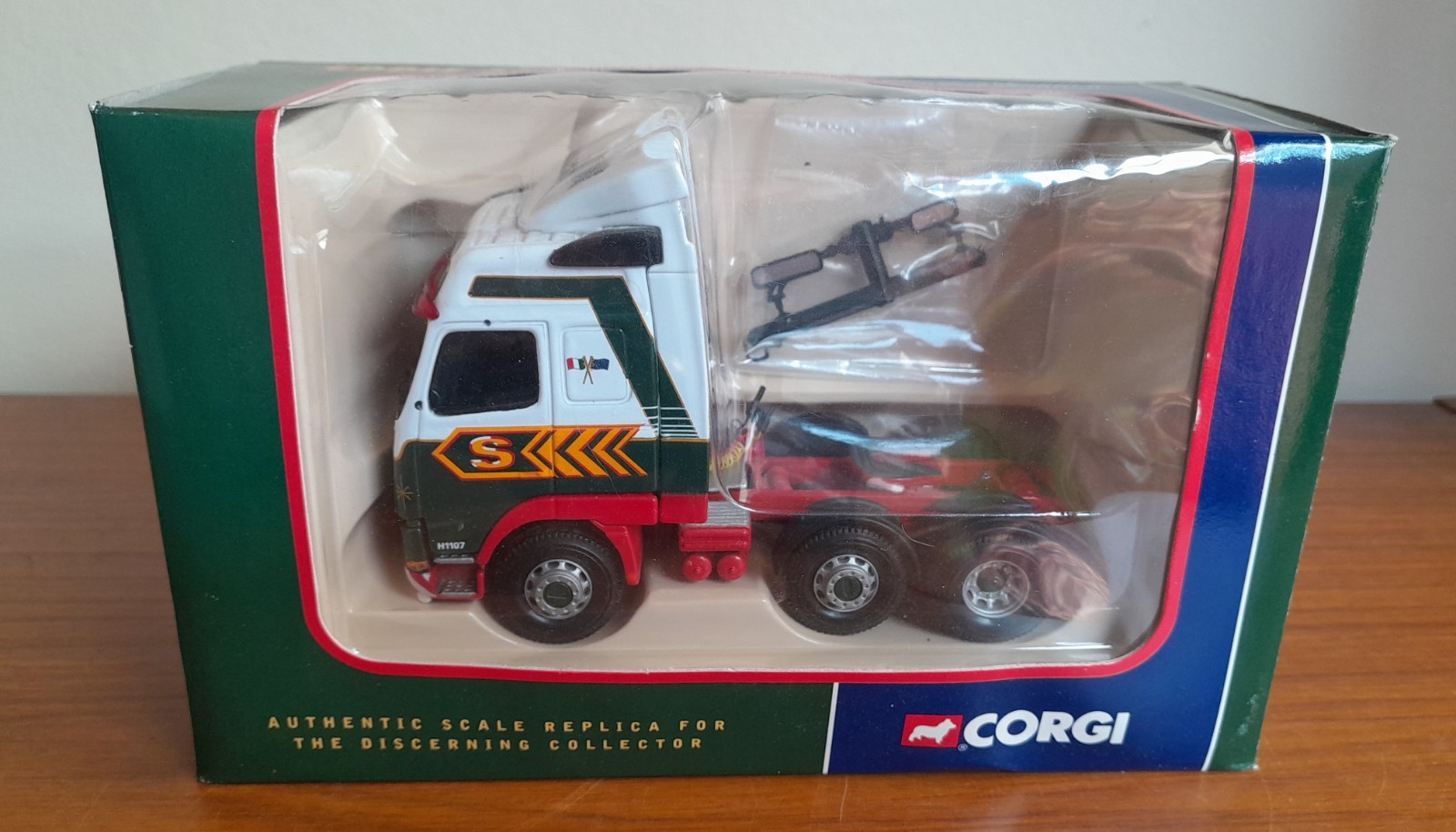 Unused Mirrors Corgi CC12405 Volvo FH Tractor Unit Eddie Stobart Truck Cab