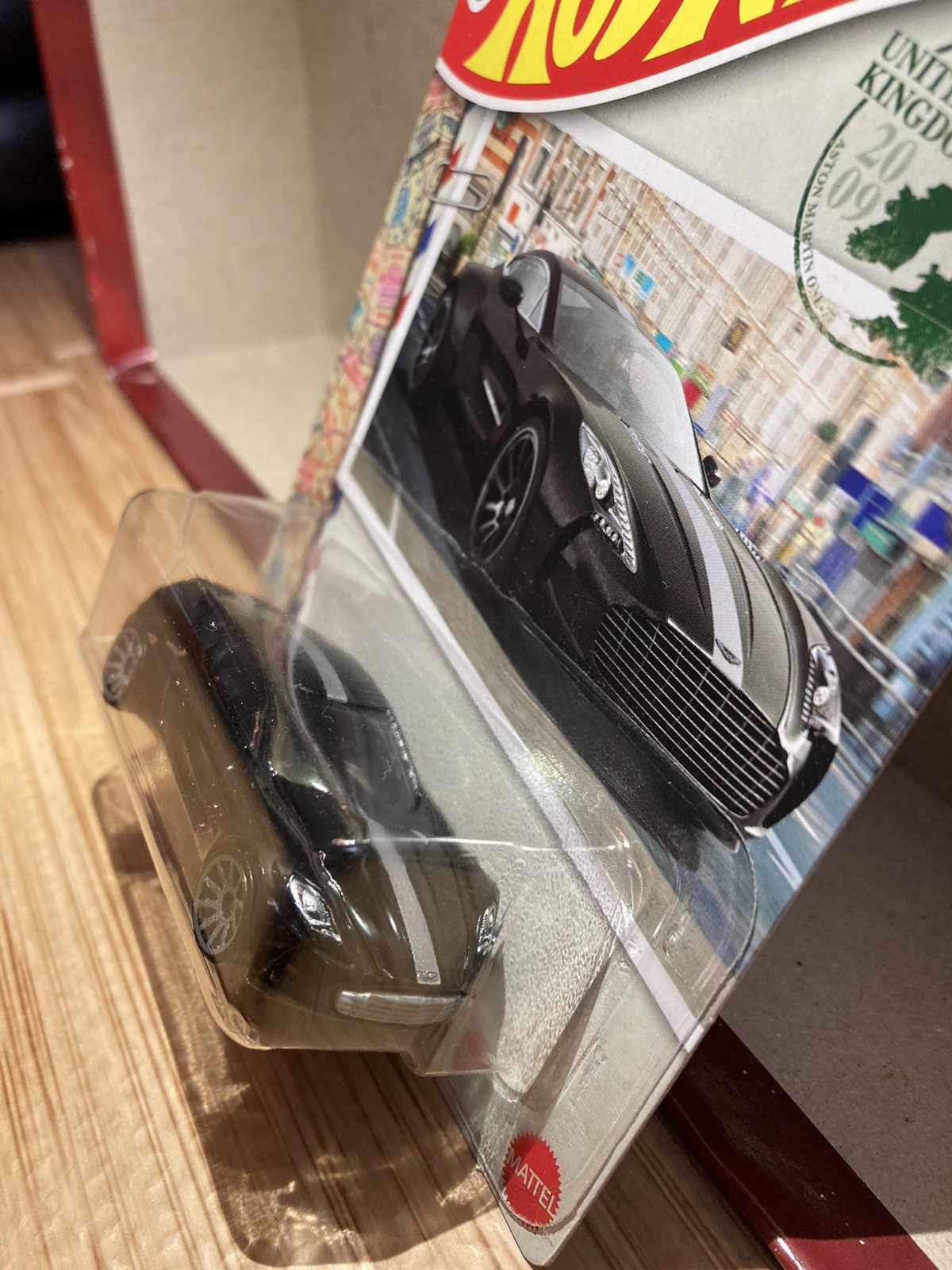 Hot Wheels World Series United Kingdom / Aston Martin One-77 / Black