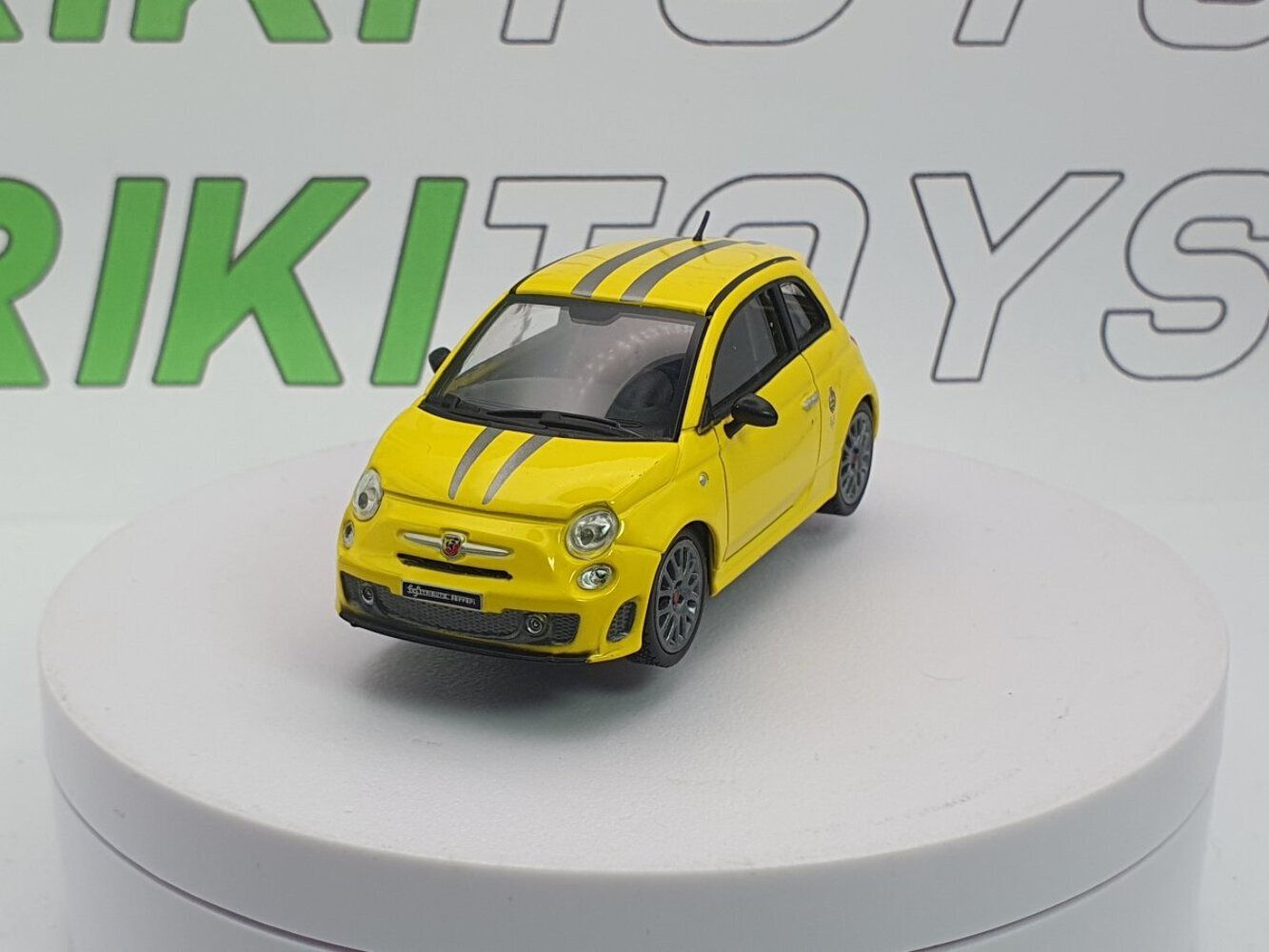 Fiat-Abarth 695 Tributo Ferrari Motorama 1/43 Yellow