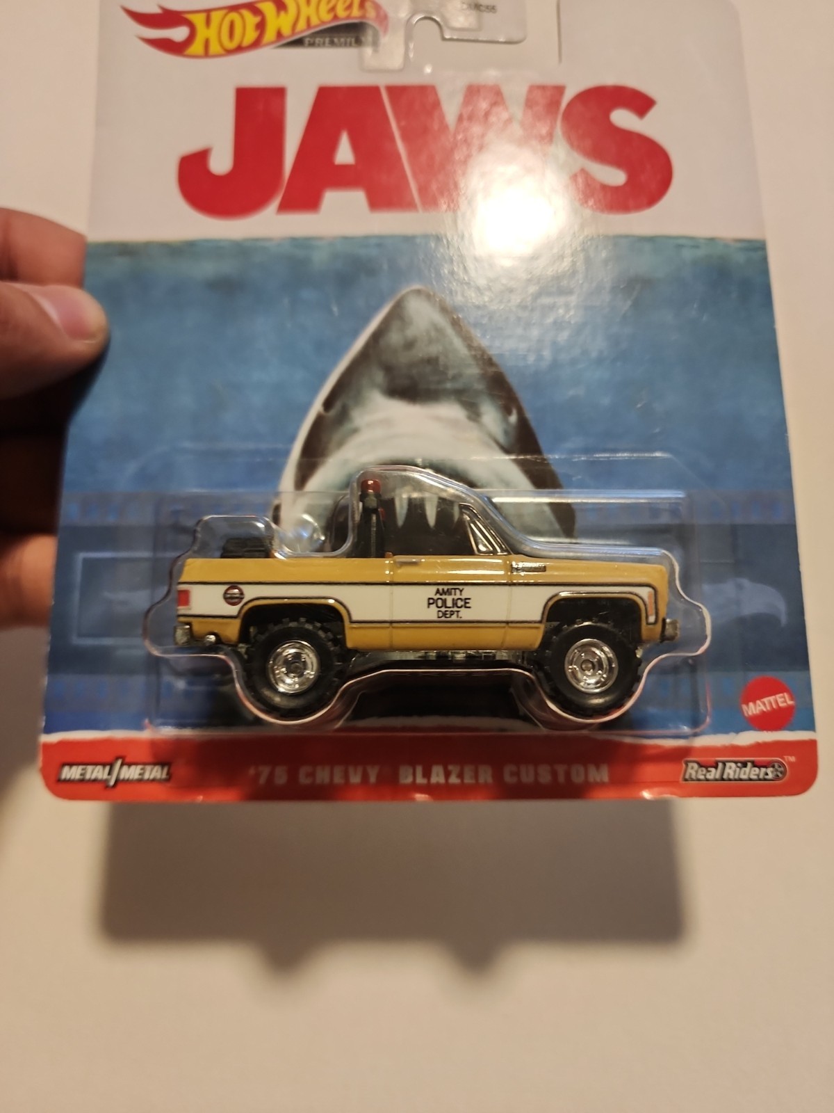 Hot Wheels 2023 Premium Pop Culture JAWS ’75 Chevy Blazer Real Riders