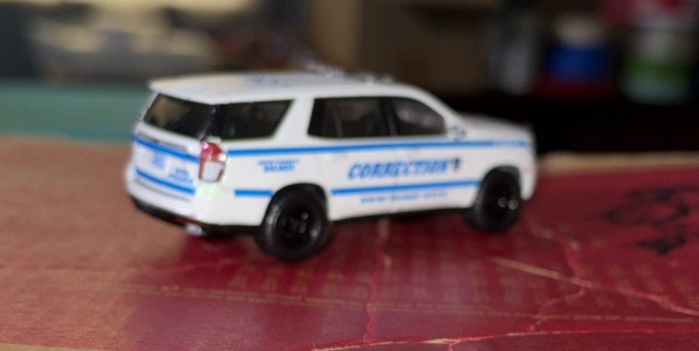 1/64 Kitbash Chevy Tahoe NYCD New York City Corrections Department Transport