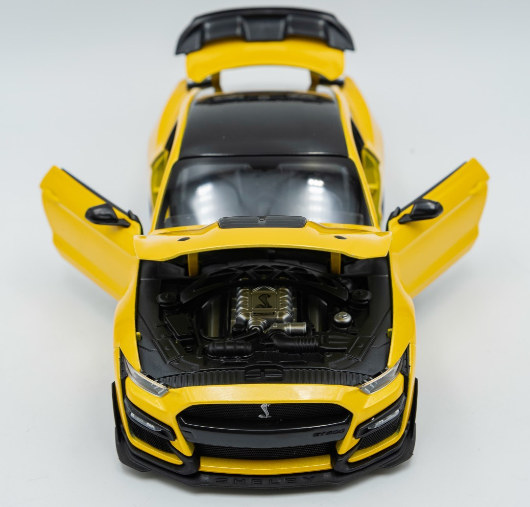 Maisto 1:18 Scale Special Edition – 2020 Mustang Shelby GT 500 Metallic Yellow