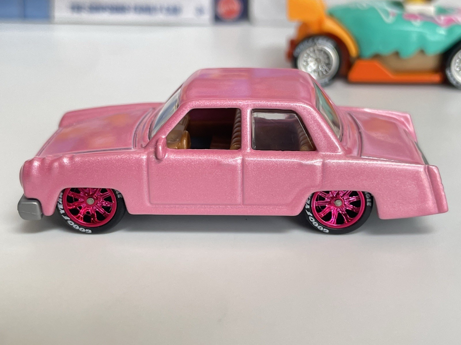 Hot Wheels The Simpsons Family Car + Homer Donut Drifter – CUSTOM WHEEL SWAP