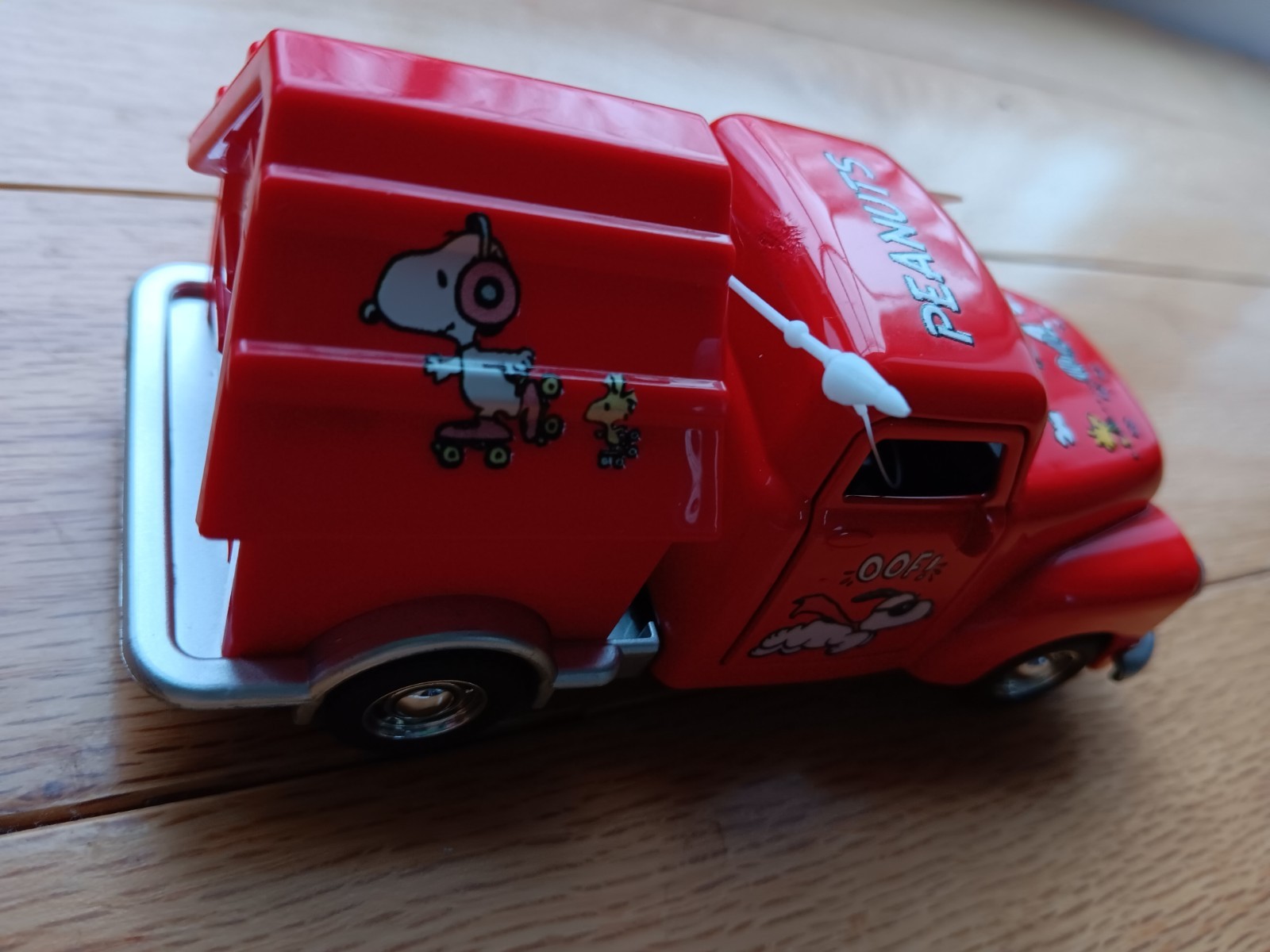 Peanuts Gang Diecast Truck Pull Back Major Trading Inc New With Tag Metal Snoopy