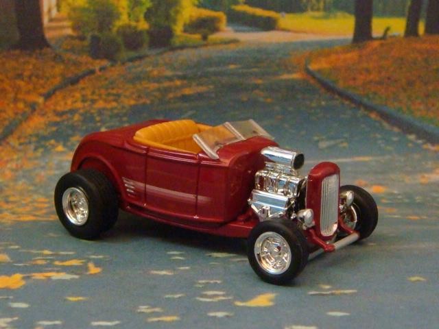 1932 Ford Hi-Boy w/Supercharged Flathead V8 Roadster Street Rod 1/64 Scale LE J