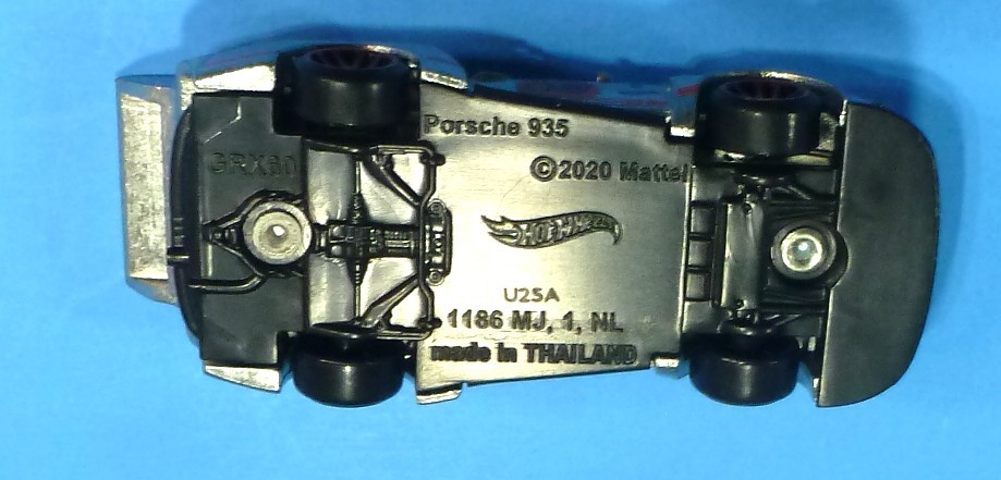 HOT WHEELS ZAMAC VW PORSCHE 935 80TH ANNIVERSARY REPLAY THE CLASSIS 1/64