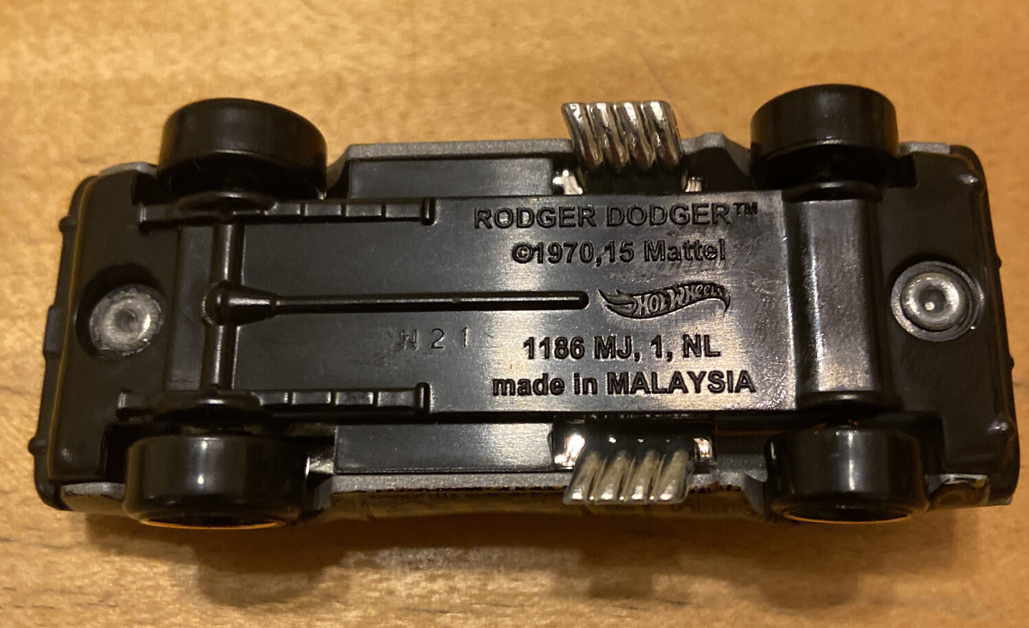 Hot Wheels 2015 Rodger Dodger Rare Steam Punk Flat Silver Gold Rims Original Car