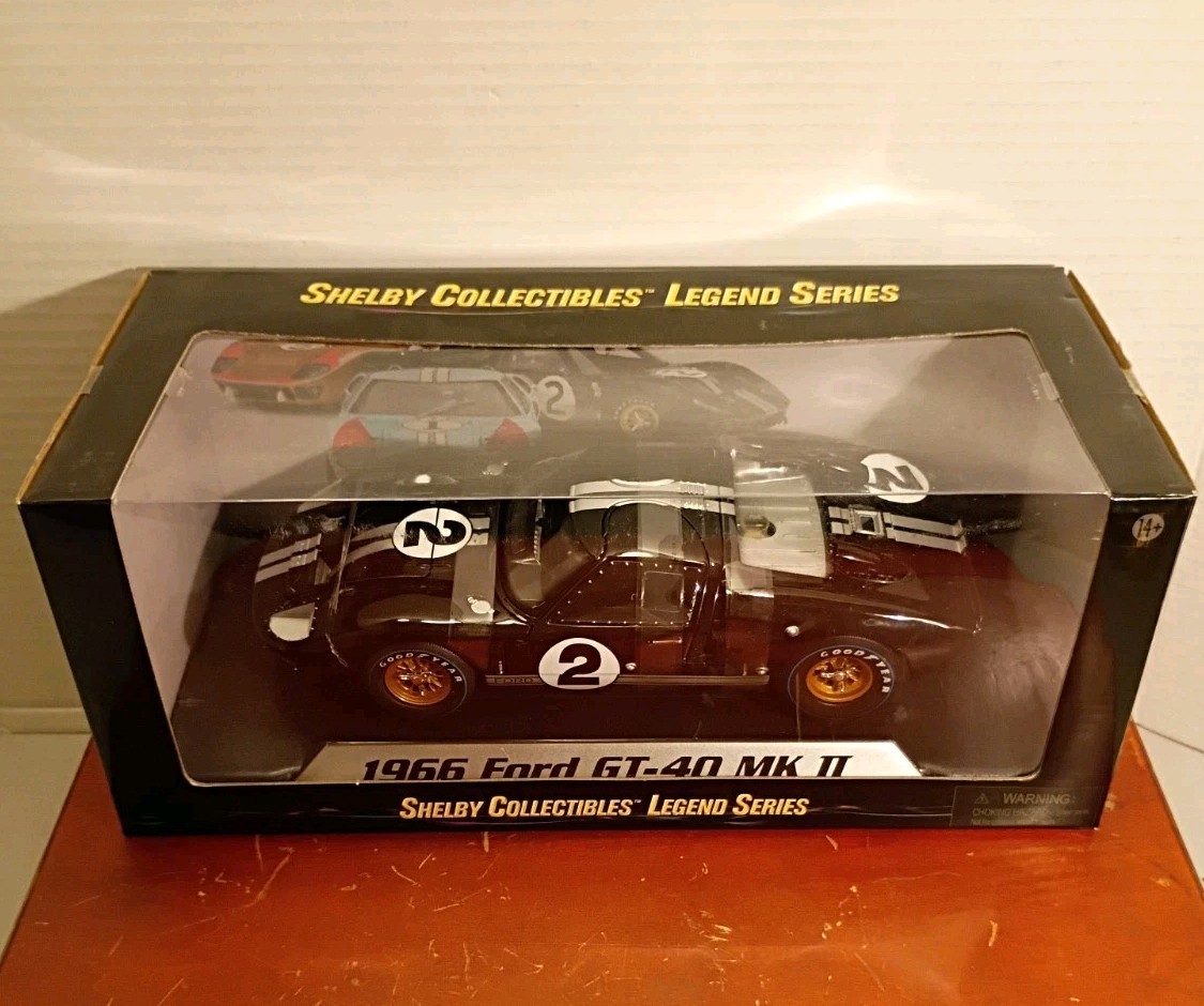 Shelby Collectibles Ford GT40 MK II #2 24h LeMans 1966 Black McLaren Amon 1:18