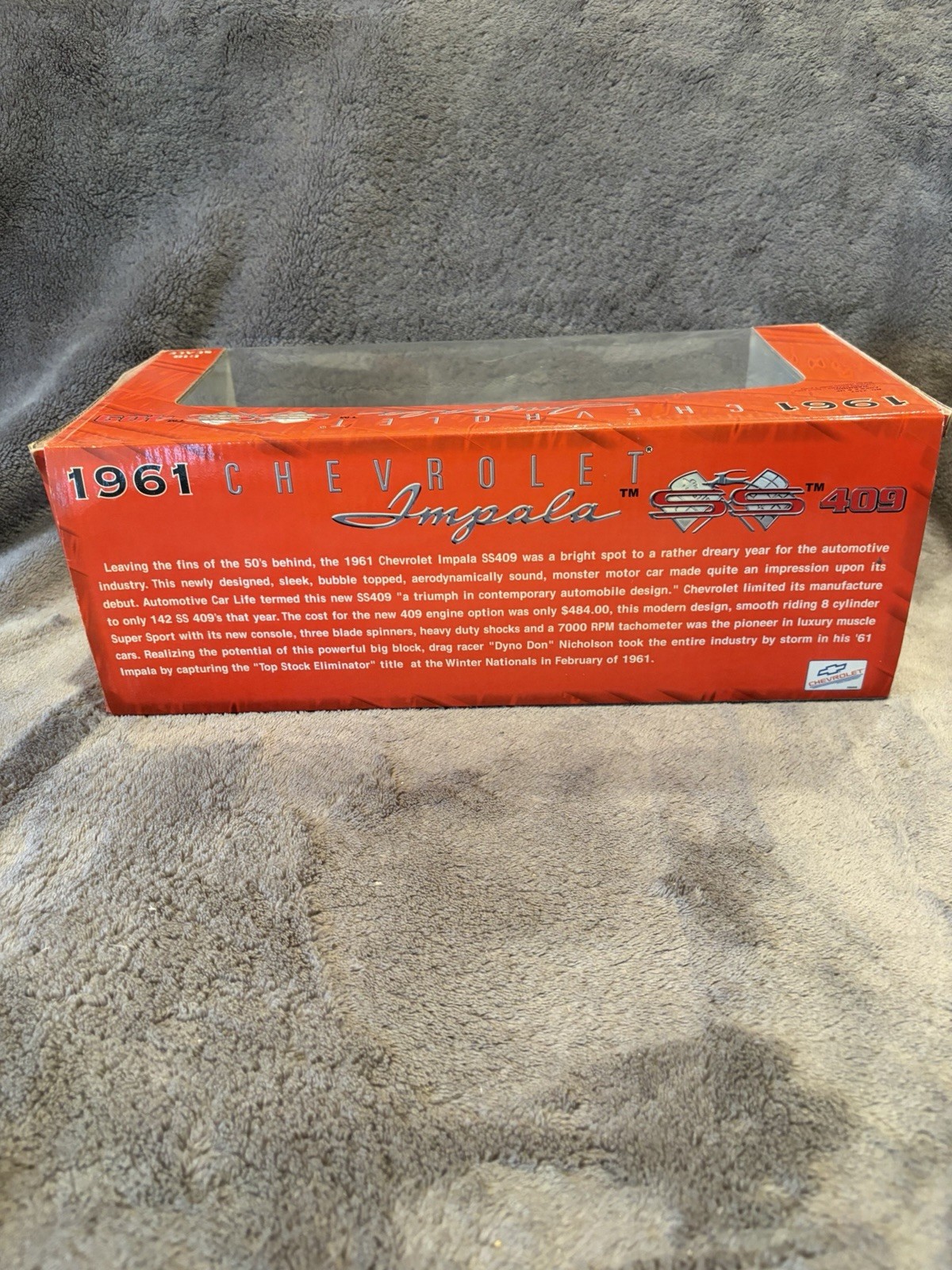 1/18 ( IB 67 ) 1961 Chevrolet Impala White SS 409 by Sun Star