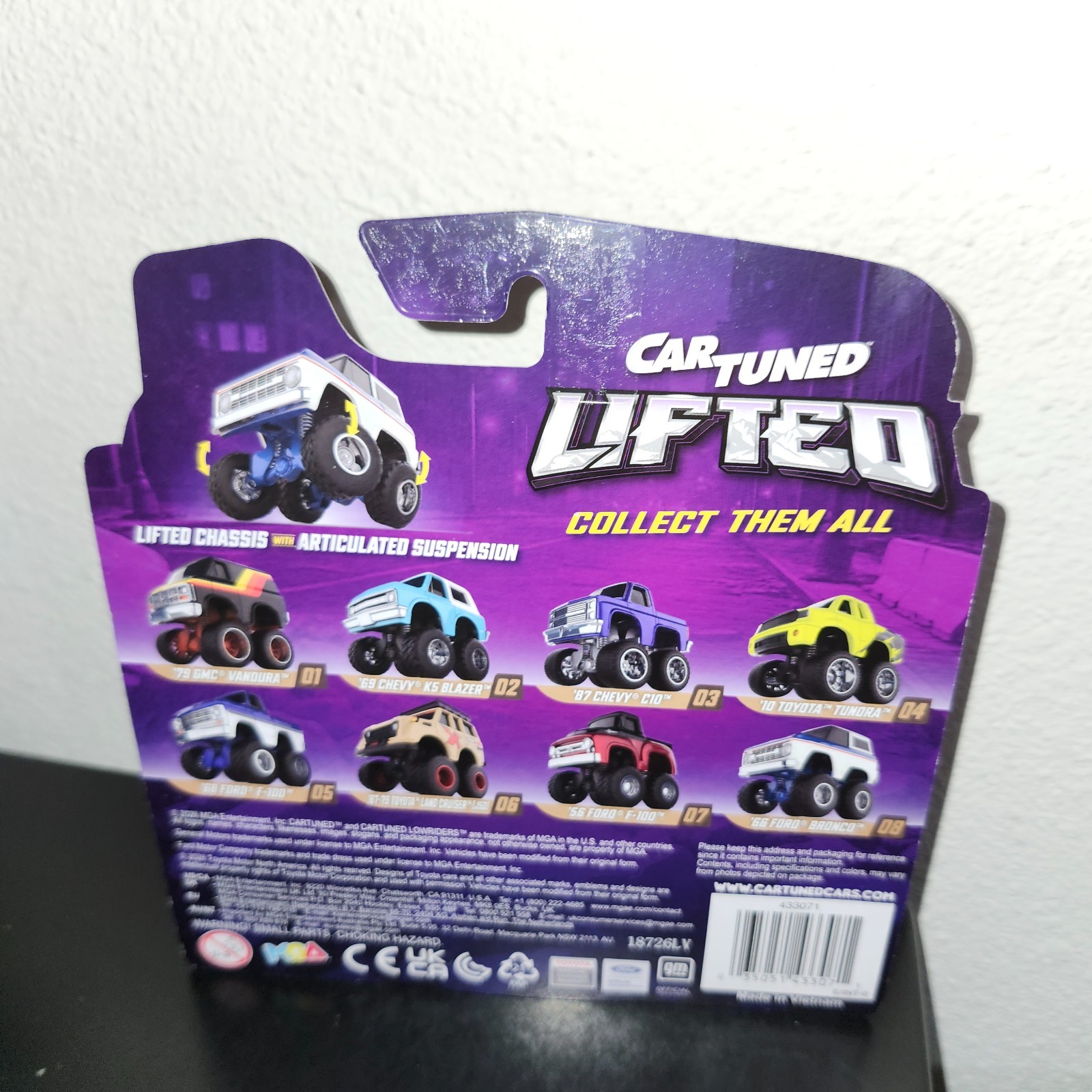 2026 Car Tuned Lifted 66 Ford Bronco RED BOTTOM RB Chase – Target Exclusive