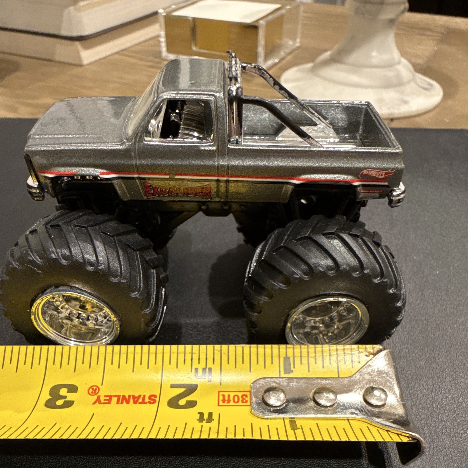 Hot Wheels Monster Jam Excaliber 1:64 Diecast Monster Truck Silver/Black/Red