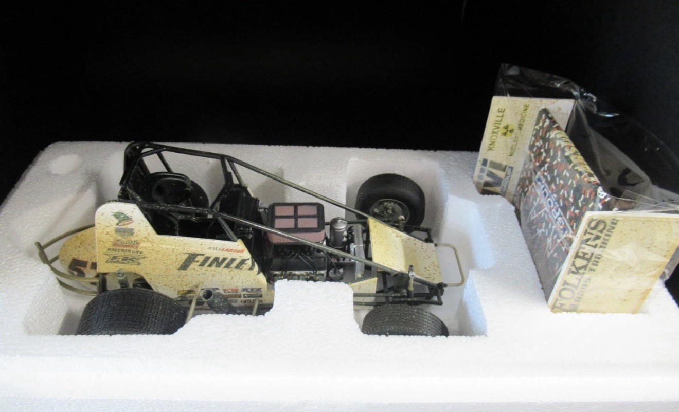 2024 Kyle Larson Auto’d Knoxville Nationals Win ACME Diecast 1:18 scale