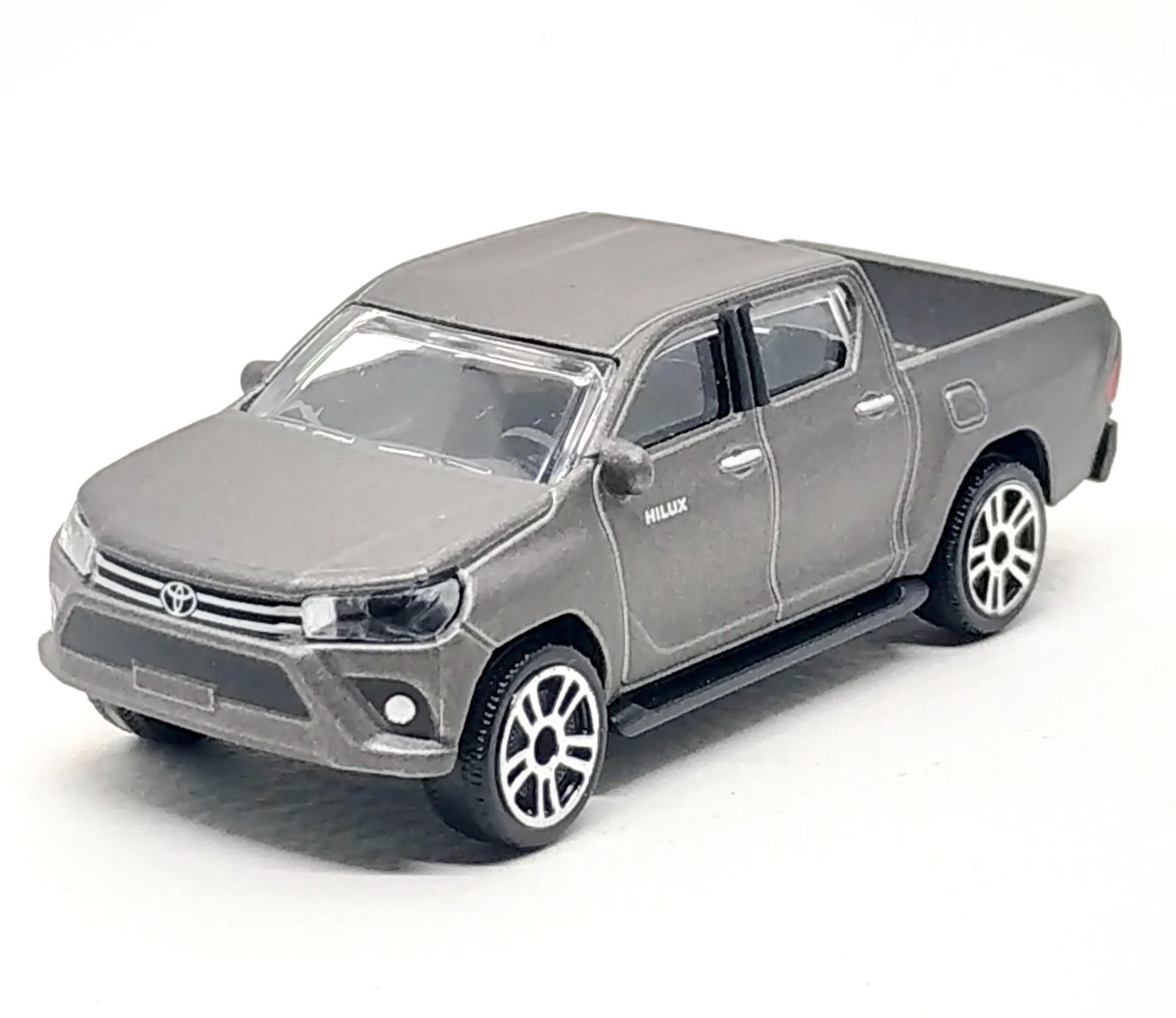 Majorette Toyota Hilux Revo Gray (no hard top) 1:58 (3″) no Package