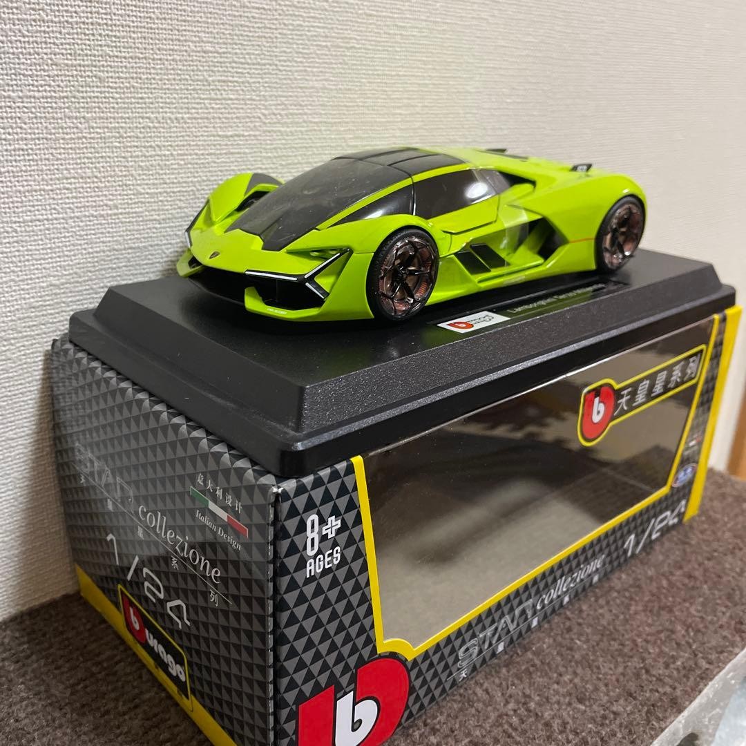 Lamborghini 1/24 Minicar, Heavy Feel, Box Damage, Please See Photos