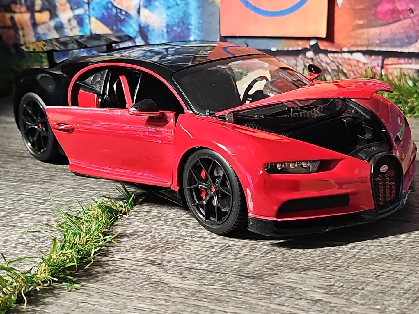 Bburago Black And Red Bugatti Chiron 1:18 Diecast Car NO BOX
