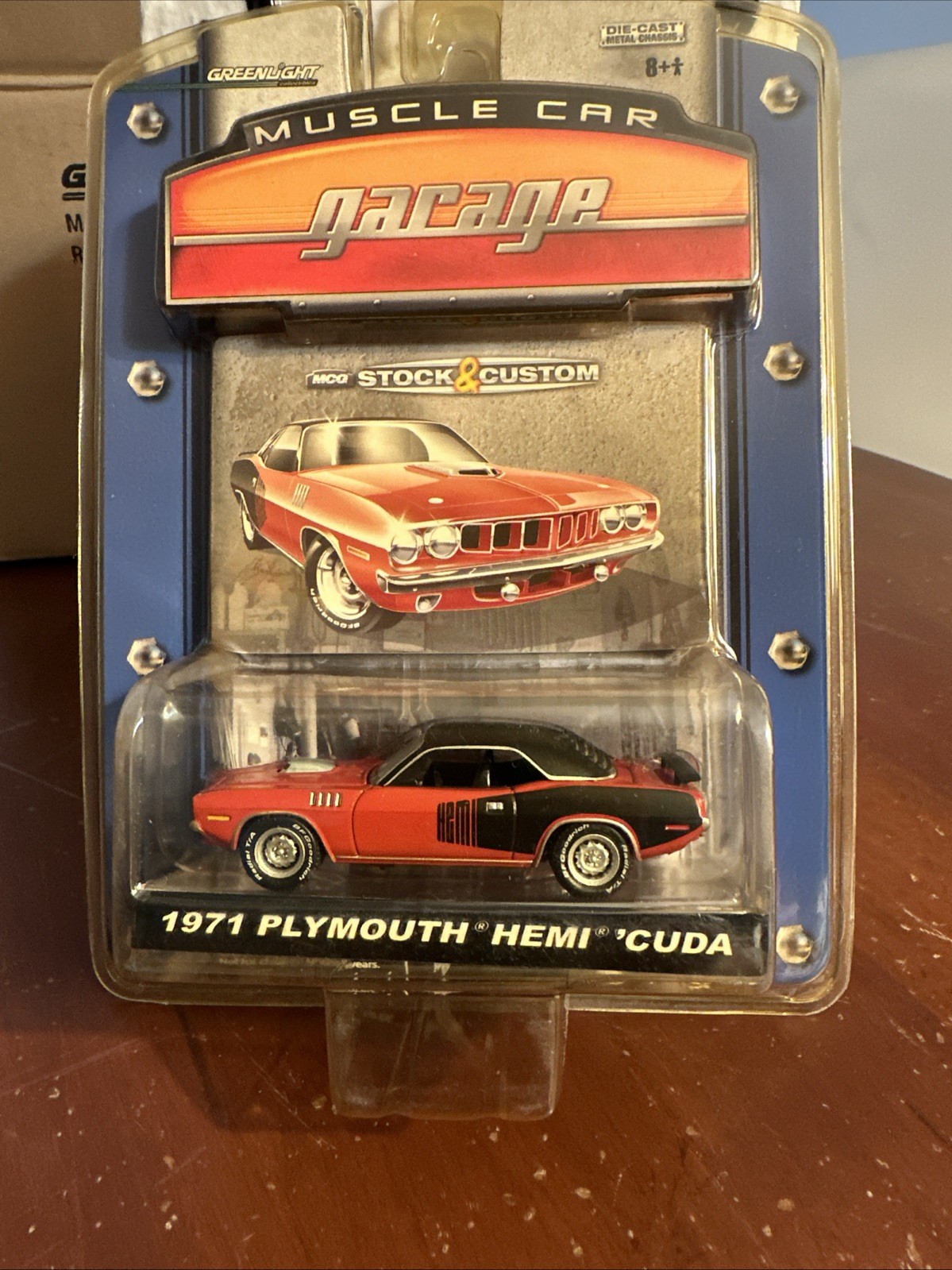 2007 Greenlight 1971 Plymouth Hemi Cuda In Red Package Shows Signs Of Age ￼