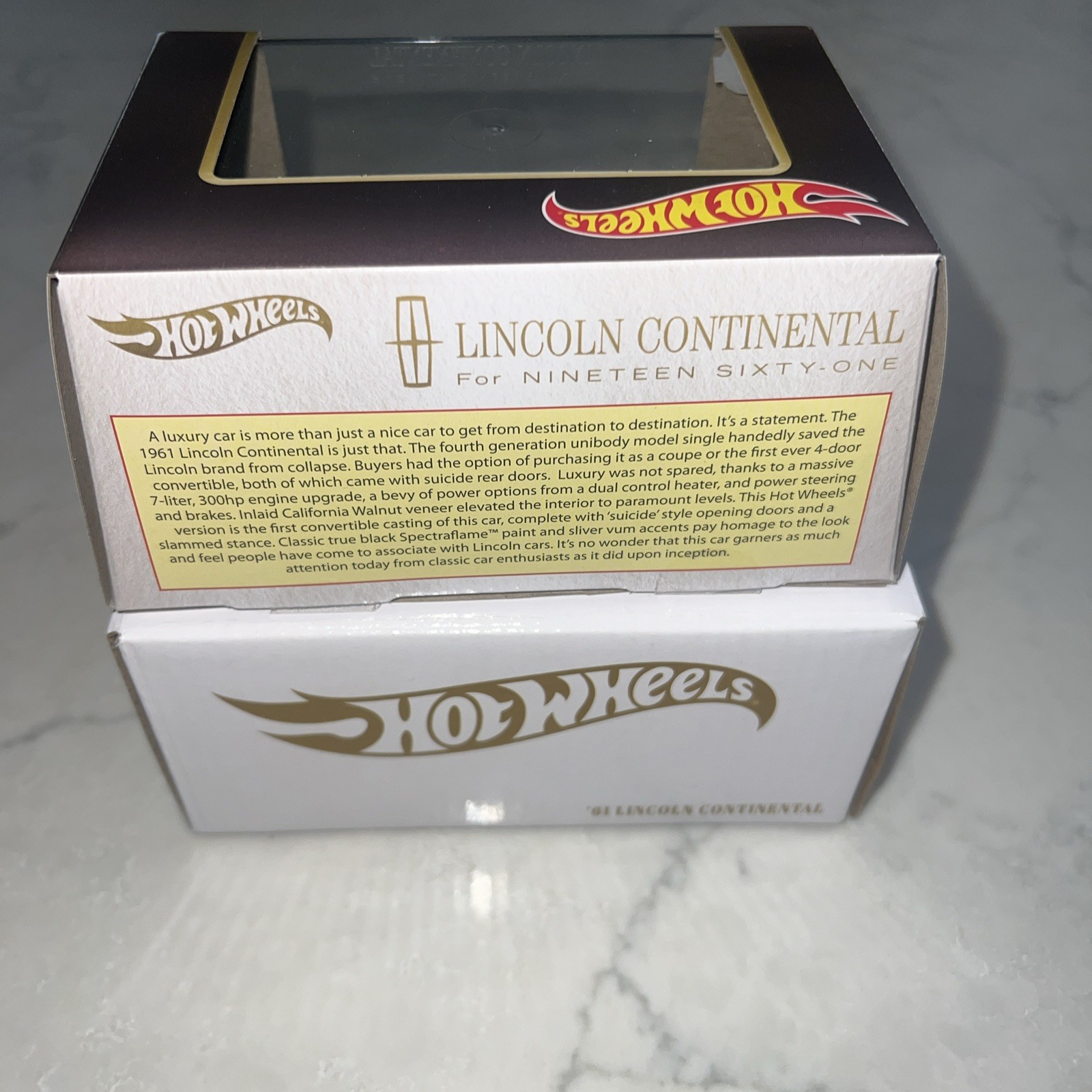 Hot Wheels 1:64 Lincoln Continental 1961 Black Diecast Car with Box