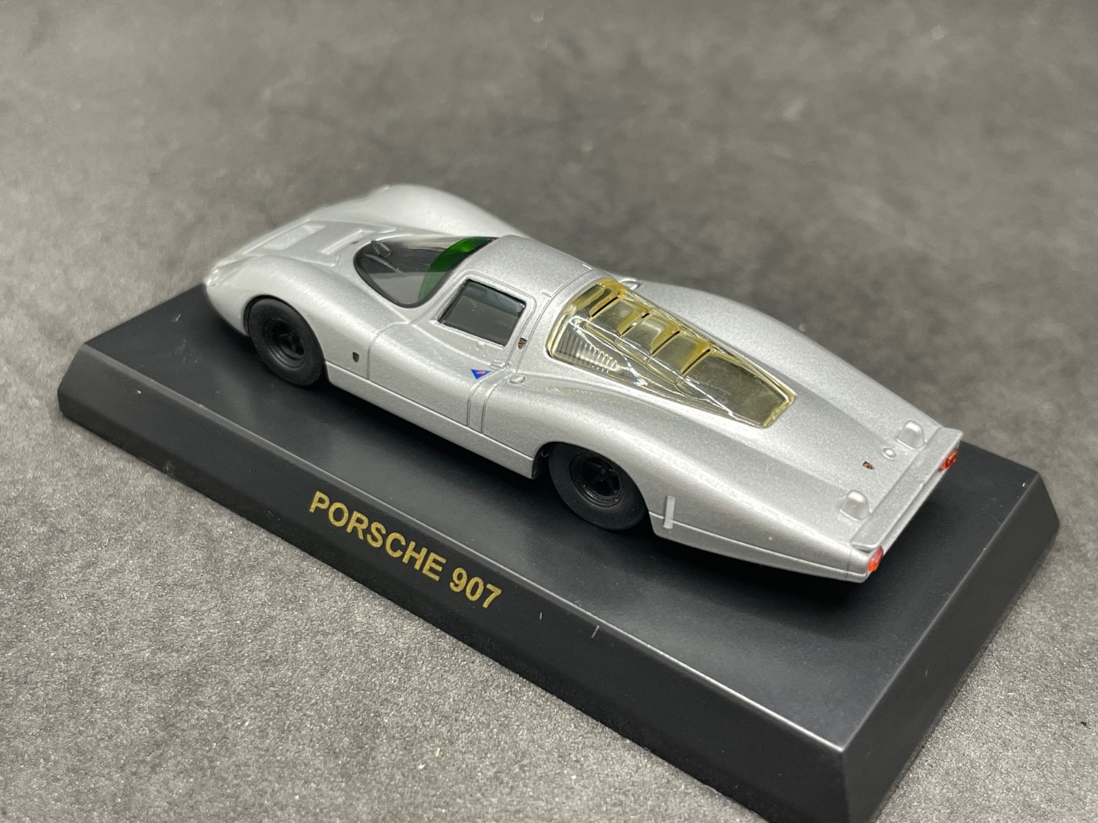 Kyosho 1/64 Porsche collection4 907 Silver diecast model car 51B3