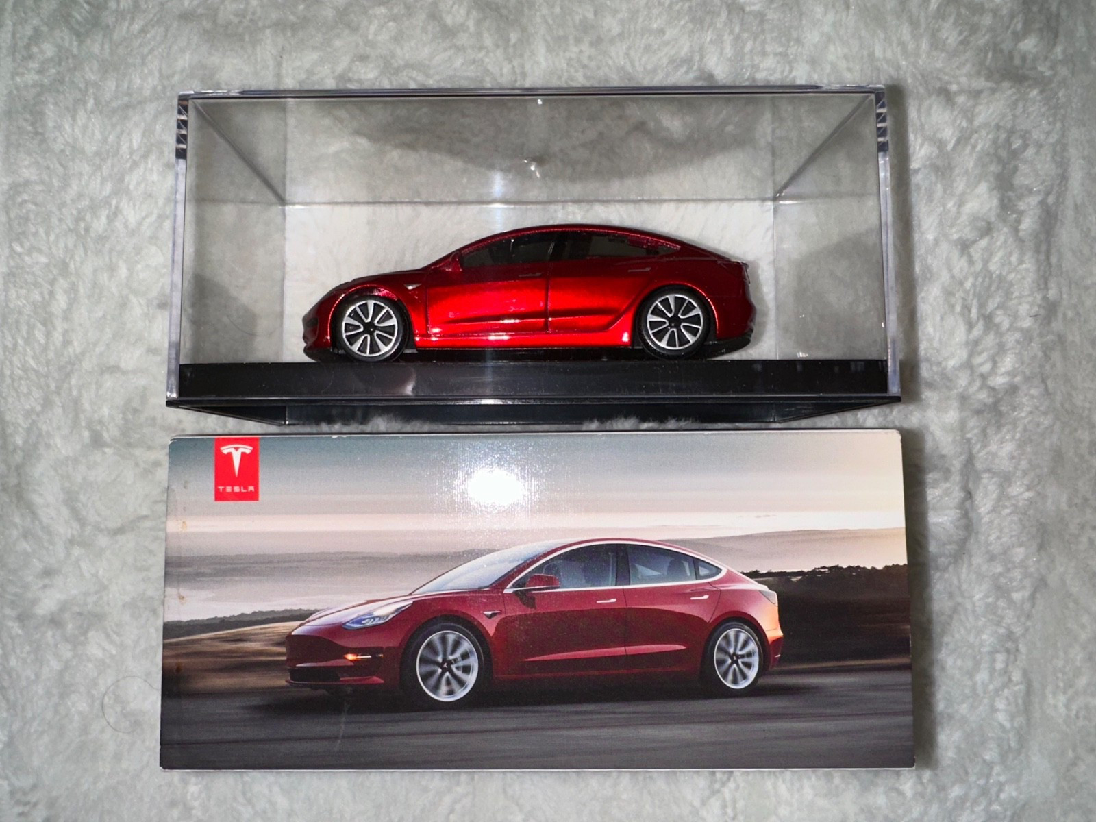 Tesla Model 3 Diecast 1:43 Scale Model Car – Red. New In Box
