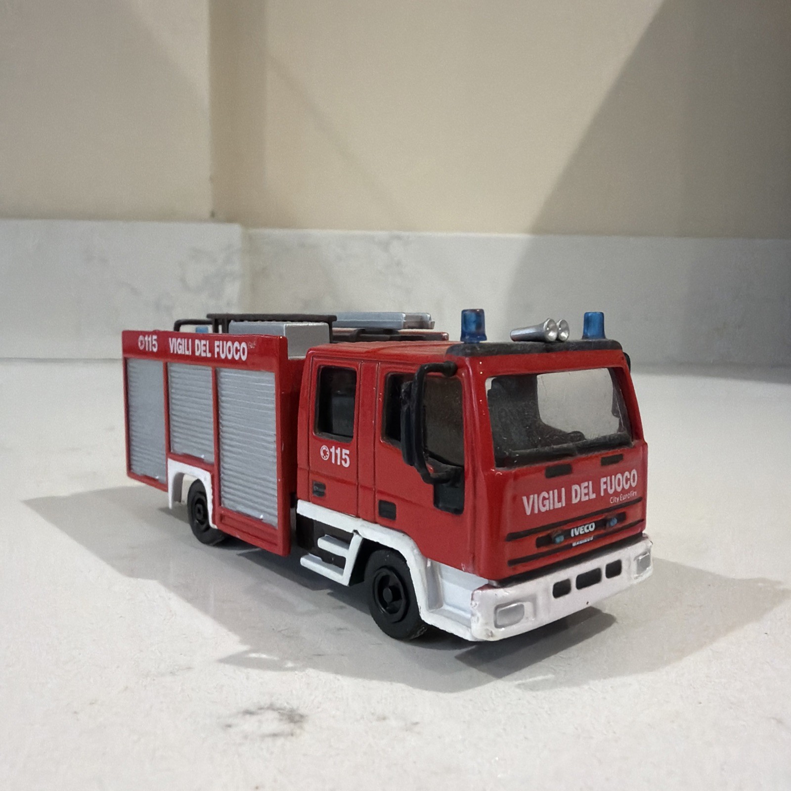 Del Prado 1/72 Scale 231222G – City 2000 Iveco Eurofire – Red Diecast Model
