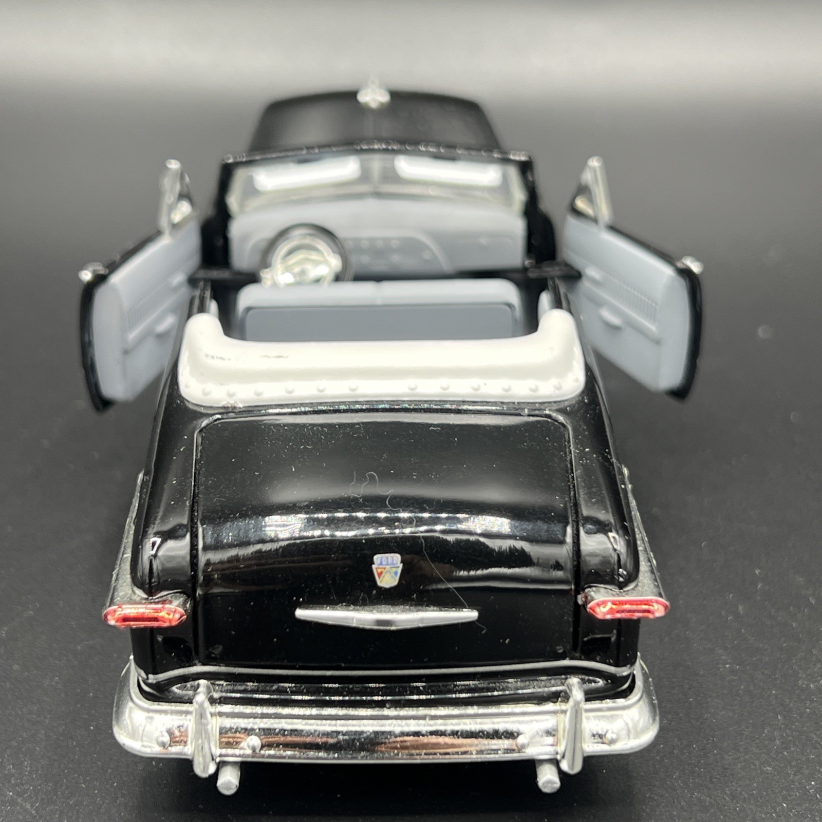 ARKO Toys 1951 Ford Custom Convertible Coupe 1:32 SCALE