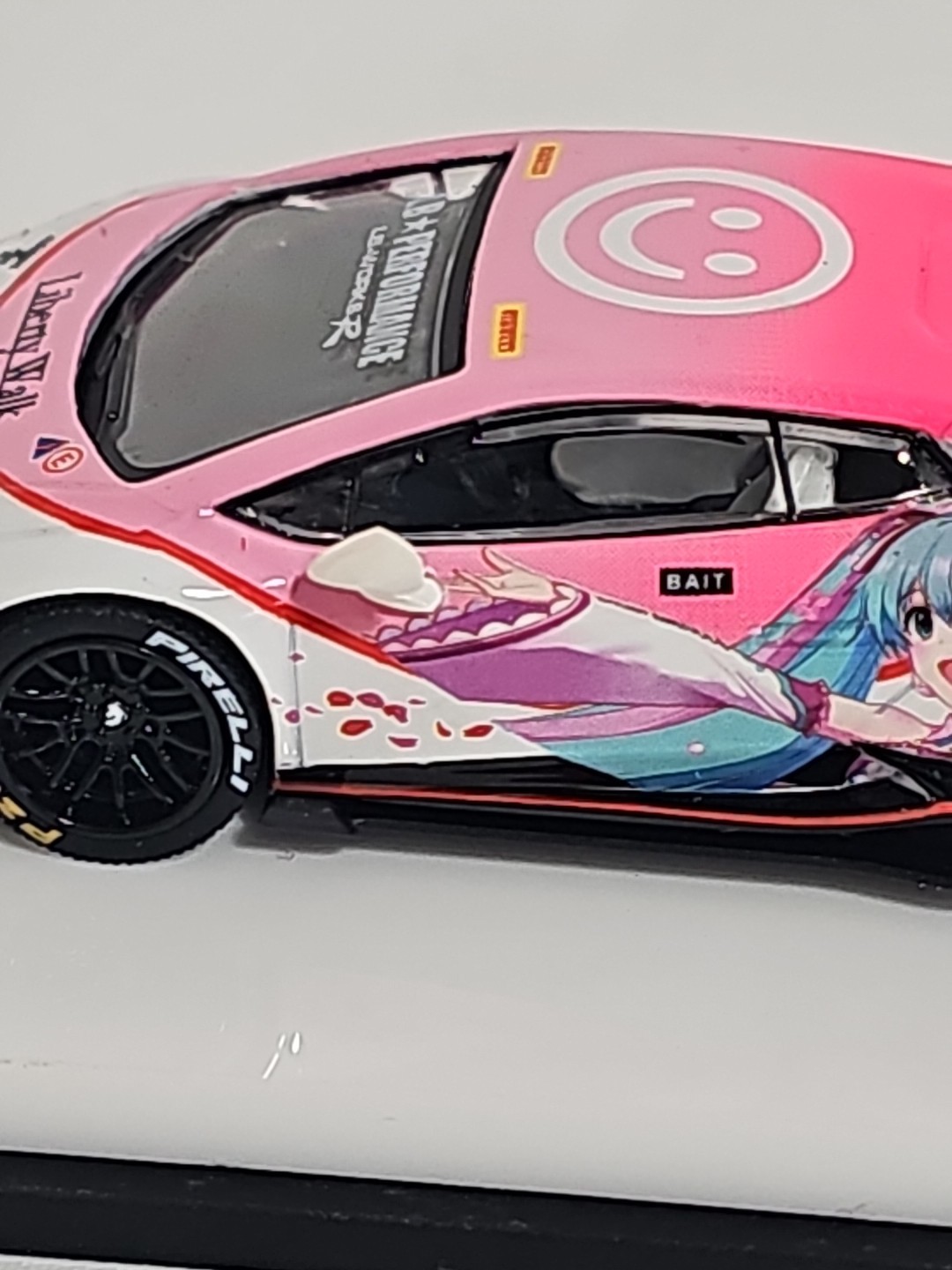 King Model Lamborghini Huracan LP610 LB 1.0 Hatsune Blue 1:64