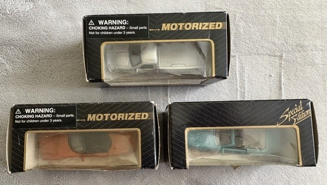 Maisto Superior Diecast Truck and 2 sports cars with Pull Back Opening Doors