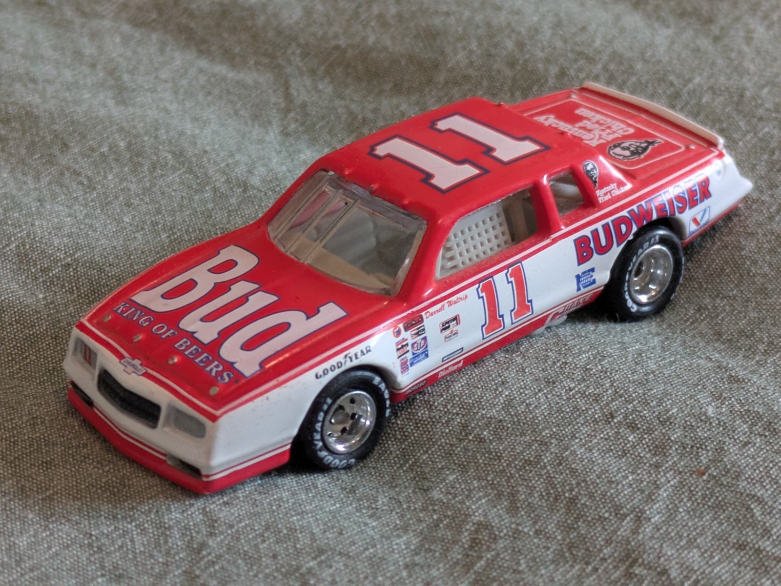 Darrell Waltrip #85 | Chevrolet Monte Carlo “Budweiser” 1985 Winston Cup 🏆 1/64