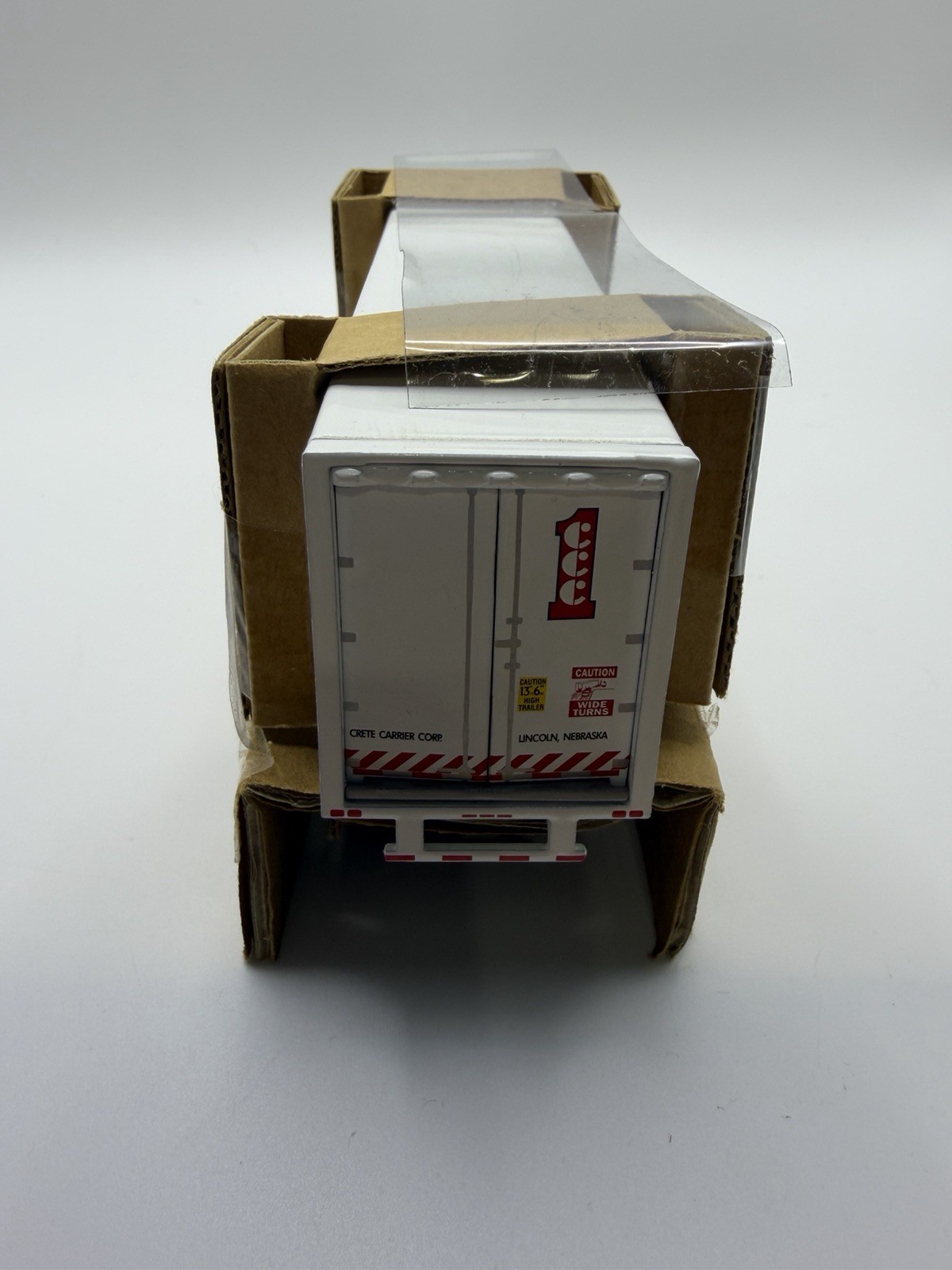 SpecCast Die Cast Collectible Truck – Freightliner C120 – Crete Carrier Corp.