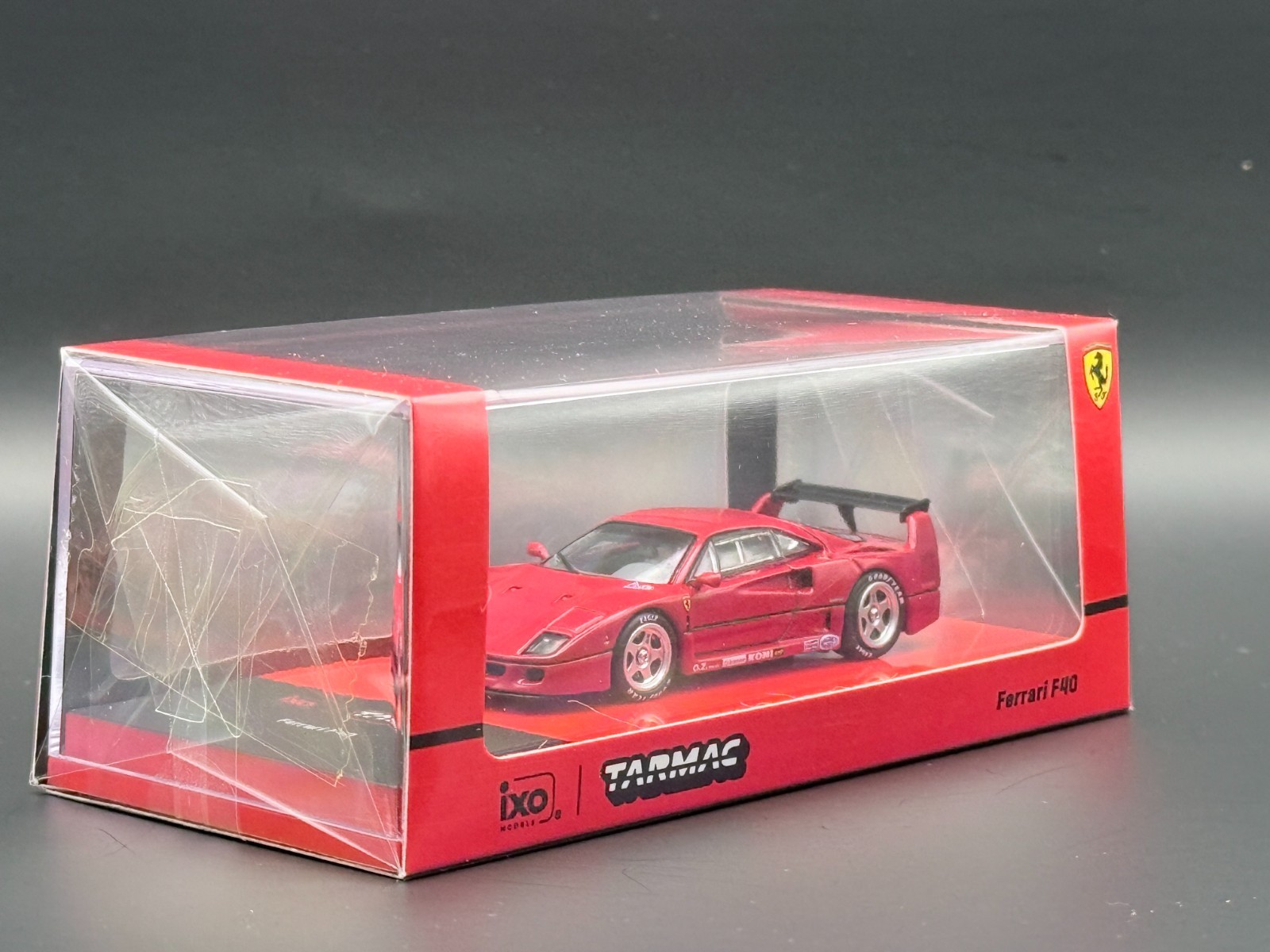 Tarmac Works Ferrari F40 Red – ixo Models Road64 1/64