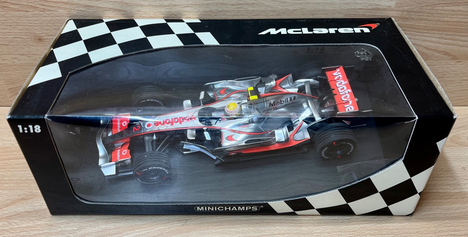 Minichamps 1:18 Scale F1 Vodafone McLaren Mercedes MP4-22 L Hamilton Model Boxed