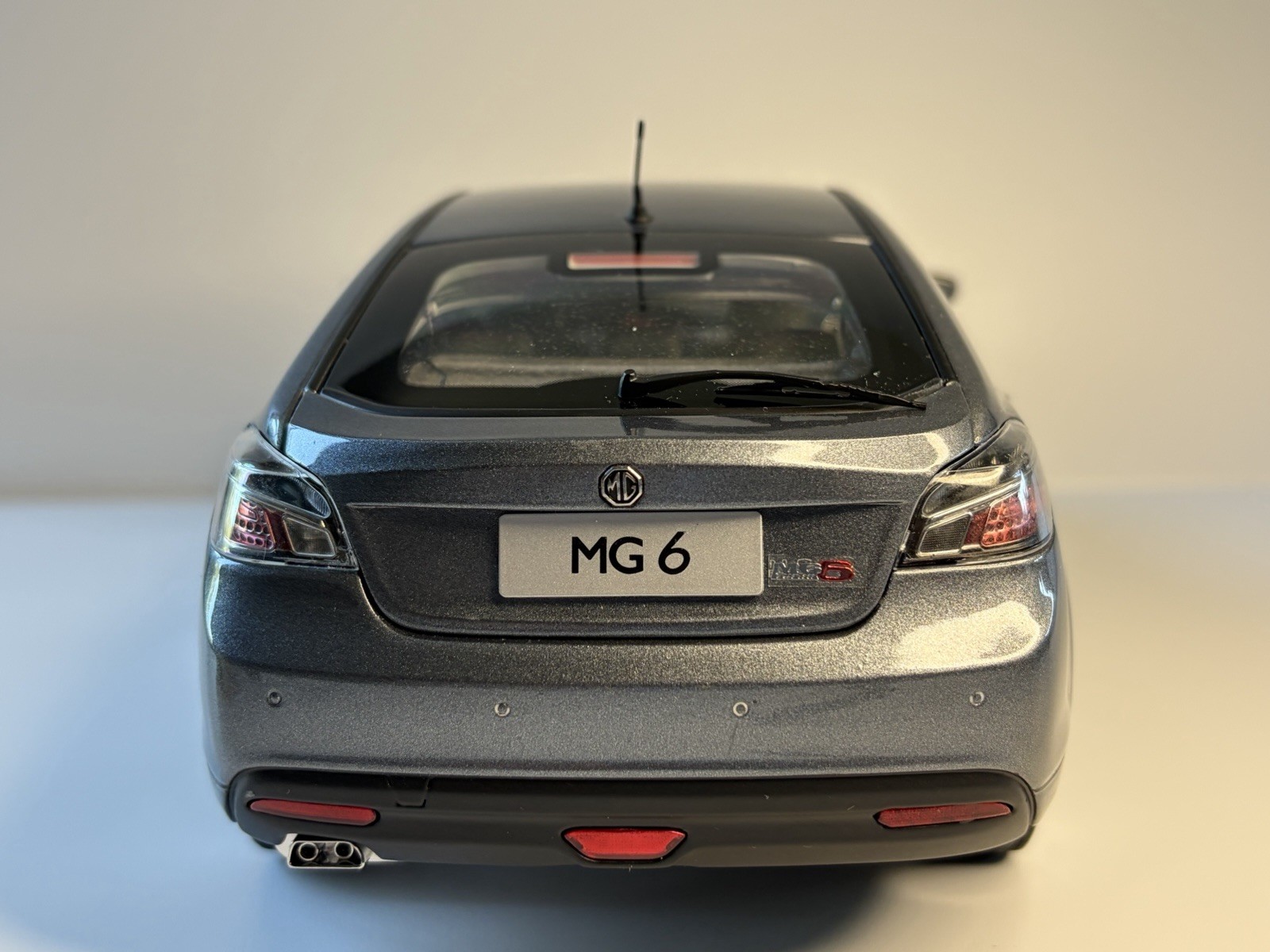 Rare Saic Motors 1:18 Dealer Edition MG 6 In Gunmetal Grey Boxed