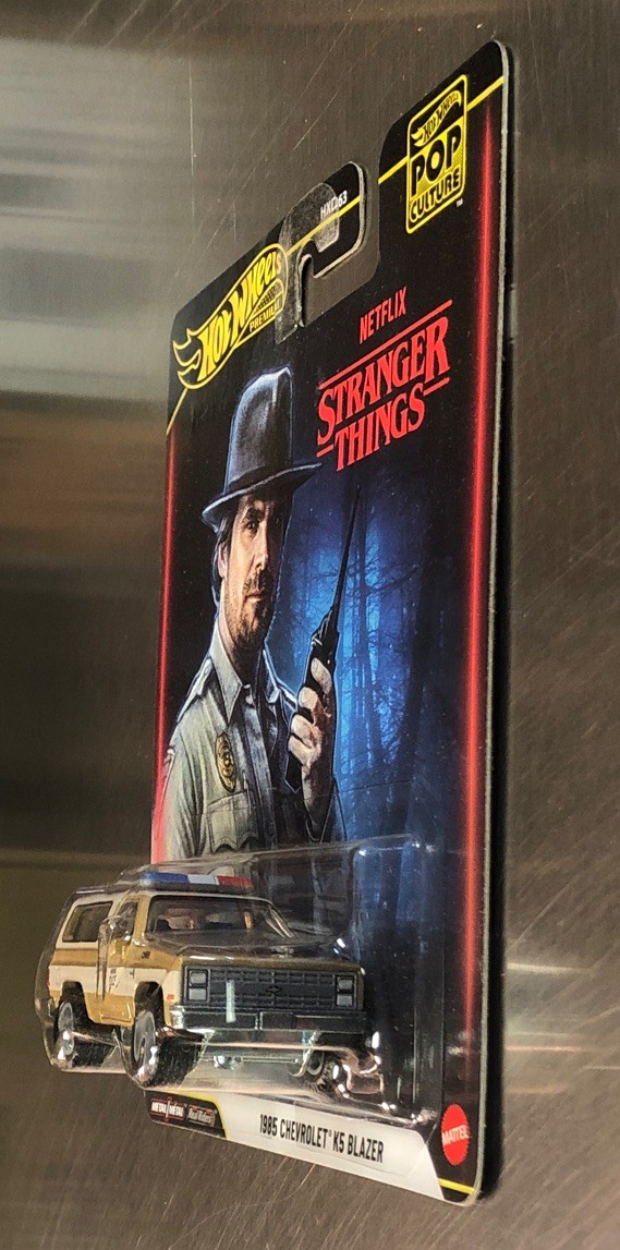 HOT WHEELS PREMIUM POP CULTURE NETFLIX STRANGER THINGS 1985 CHEVY K5 BLAZER